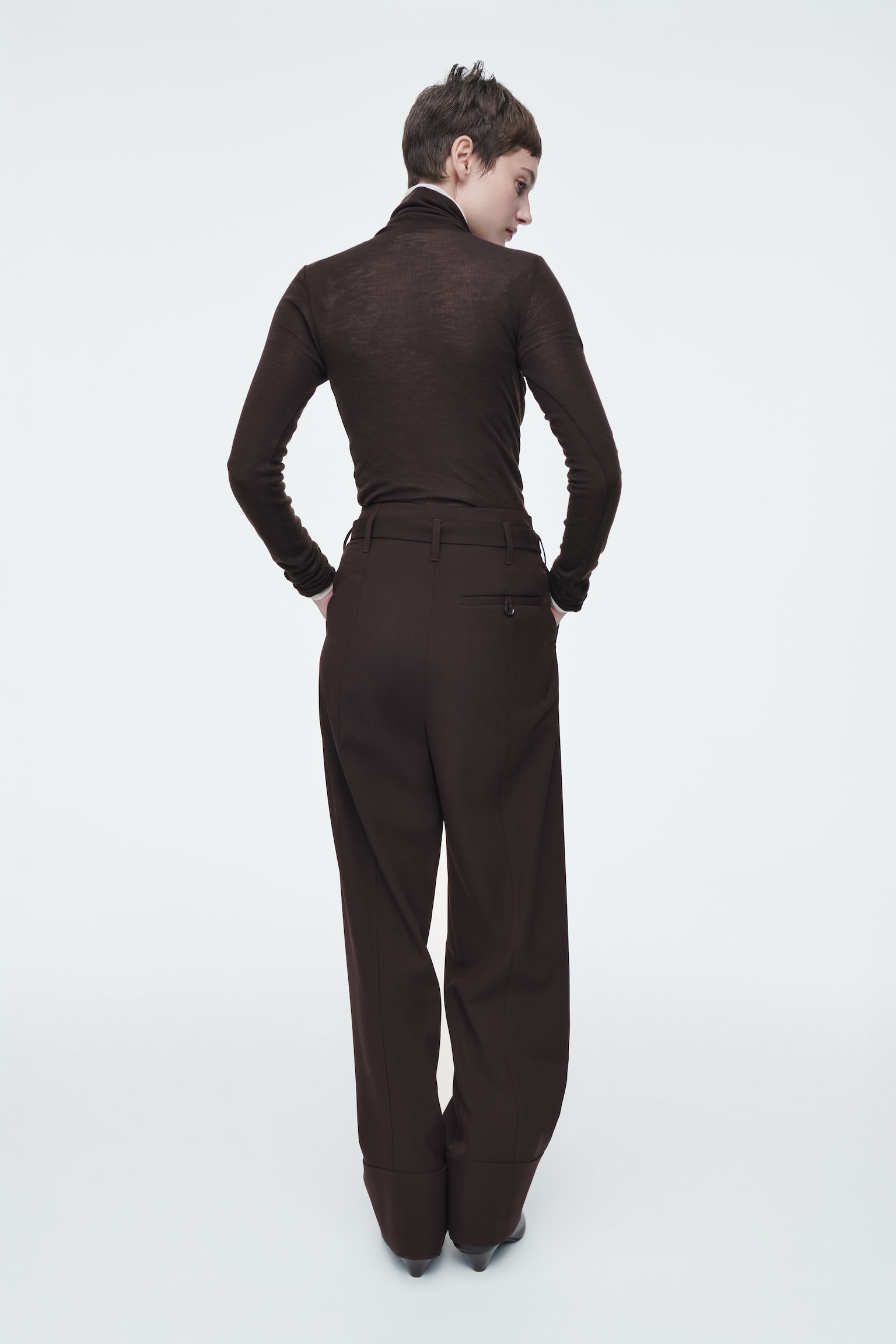 TURN-UP WOOL-BLEND TROUSERS - DARK BROWN - 9