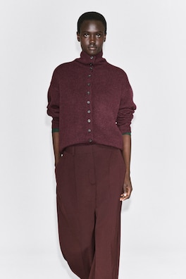 SCULPTED PURE CASHMERE MOCK-NECK CARDIGAN — BURGUNDY MÉLANGE 1