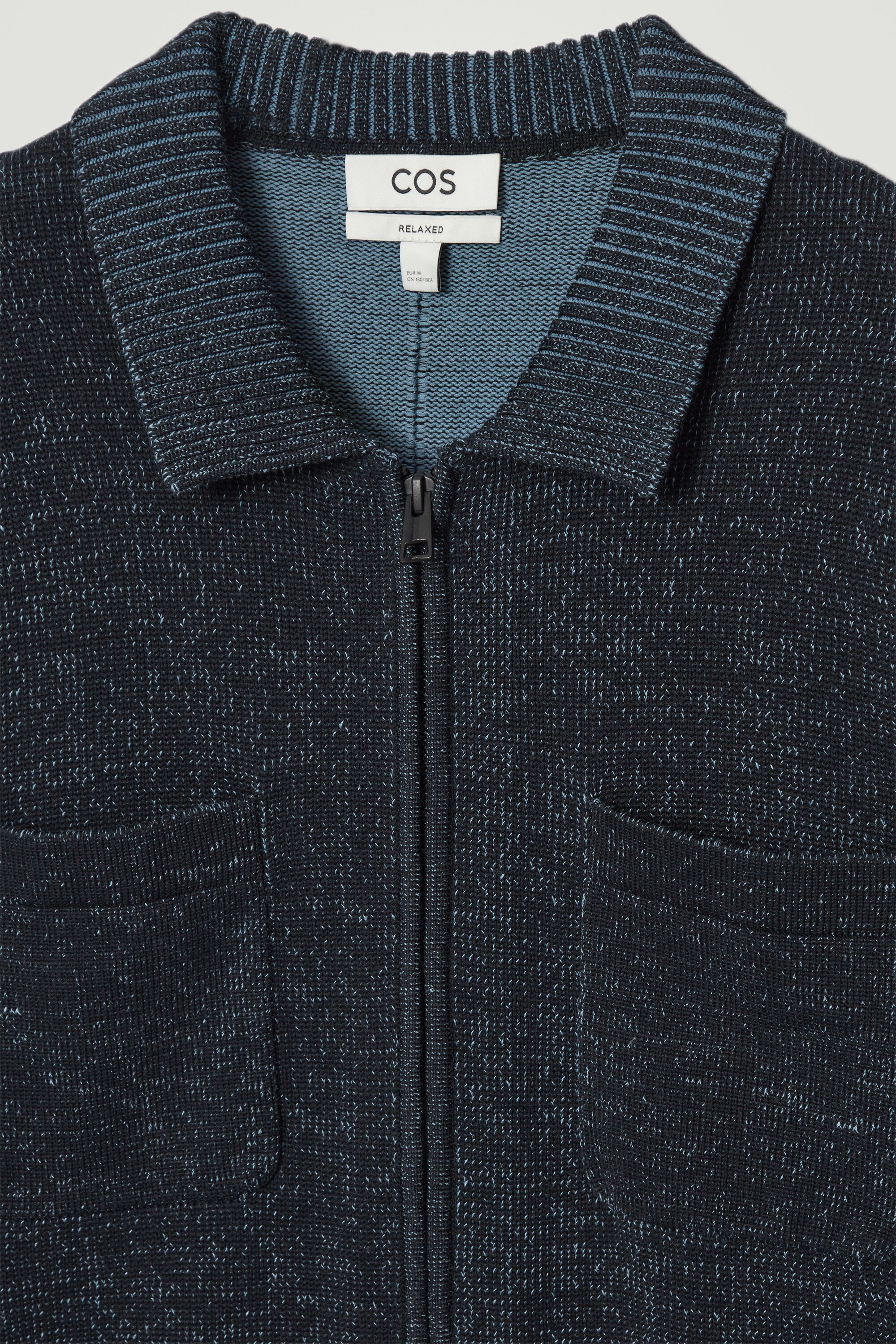 45r KNIT PEA JACKET ネイビー RELAXED TWO-TONE KNITTED BOMBER JACKET - BLUE | COS