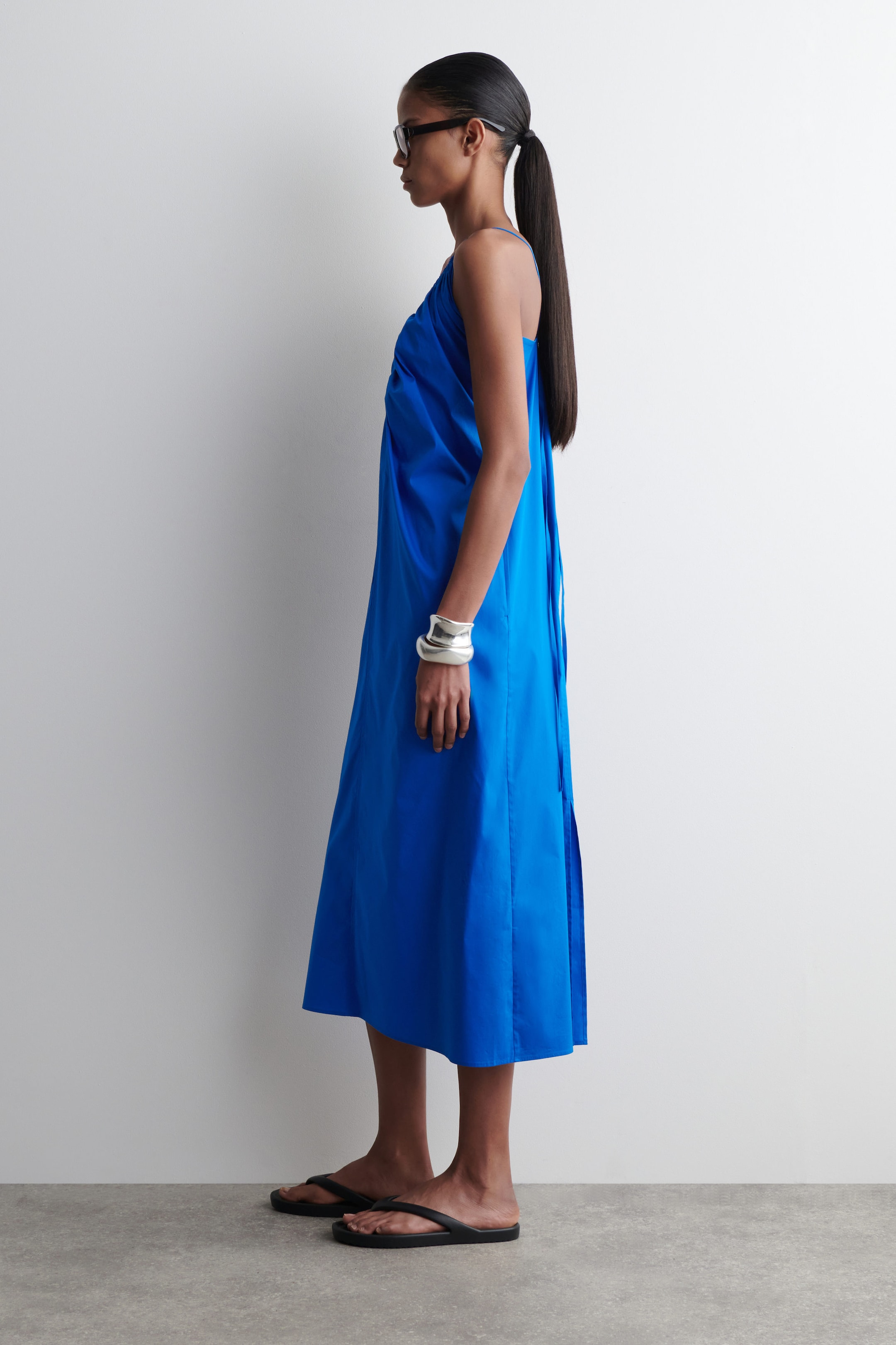 GATHERED V-NECK MAXI DRESS
