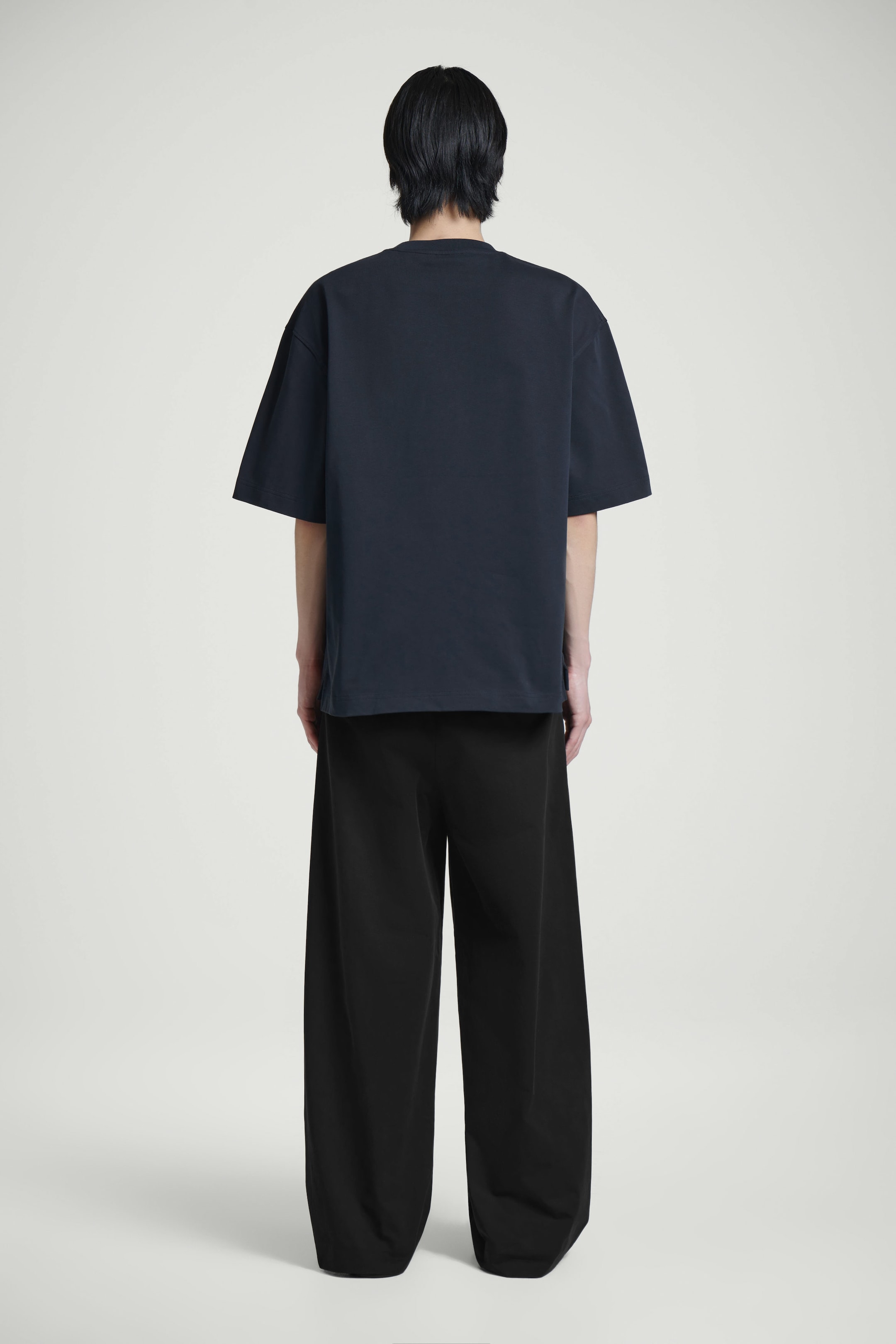 EMBROIDEREDPATCH HEAVYWEIGHT TSHIRT
