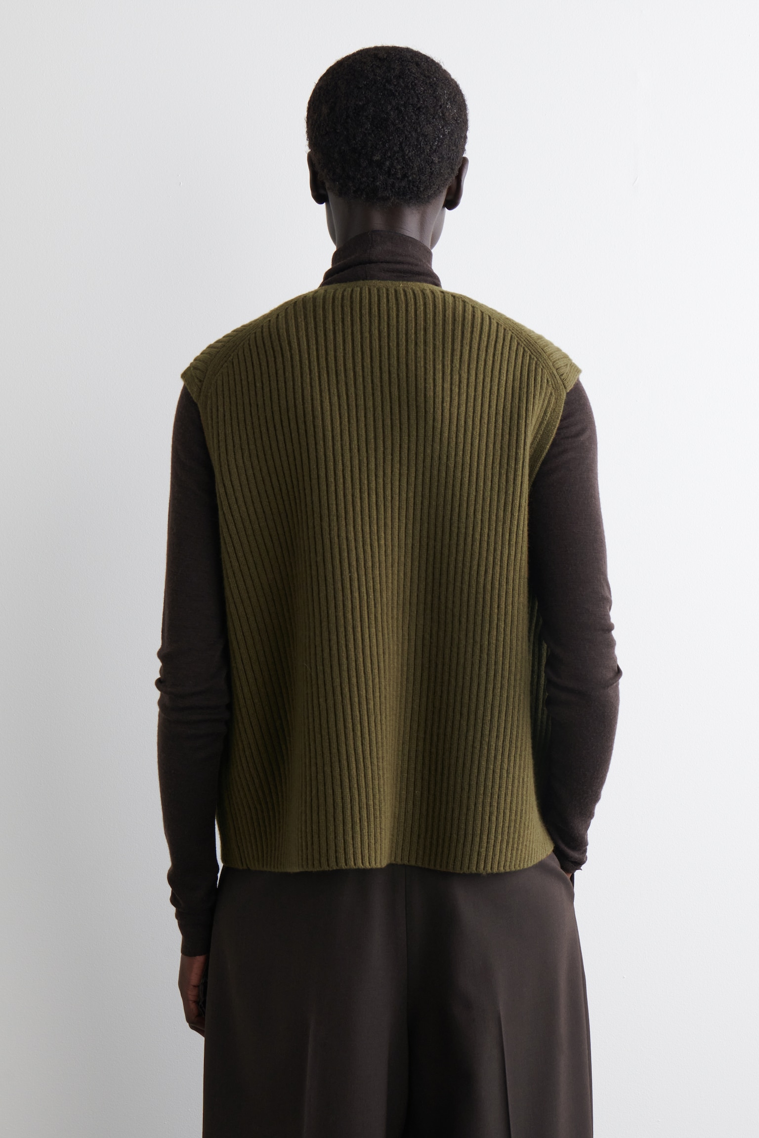 RIBBED MERINO WOOL UTILITY VEST - KHAKI MÉLANGE - 6
