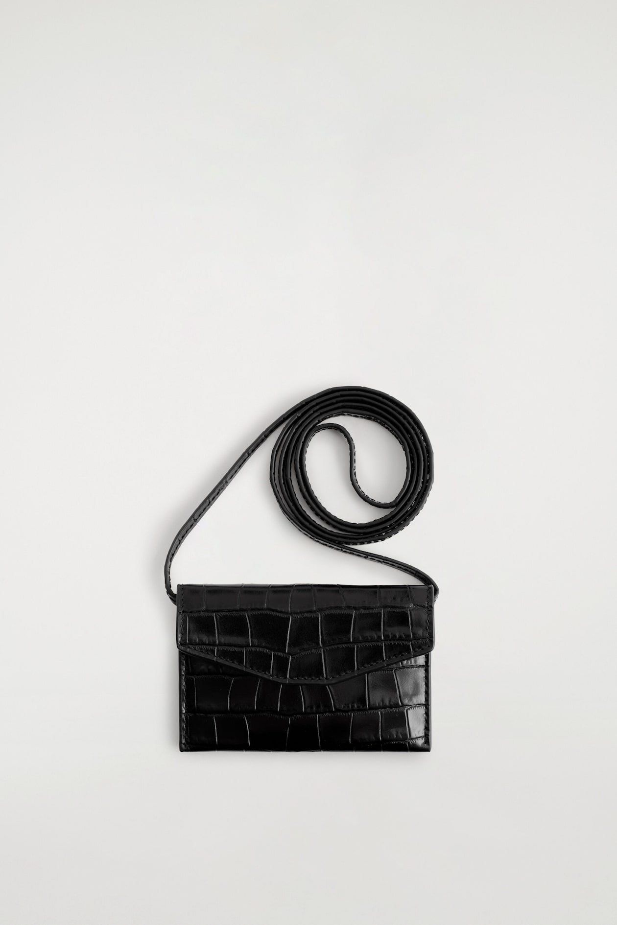 CROC-EFFECT LEATHER CARDHOLDER — BLACK / CROC EFFECT