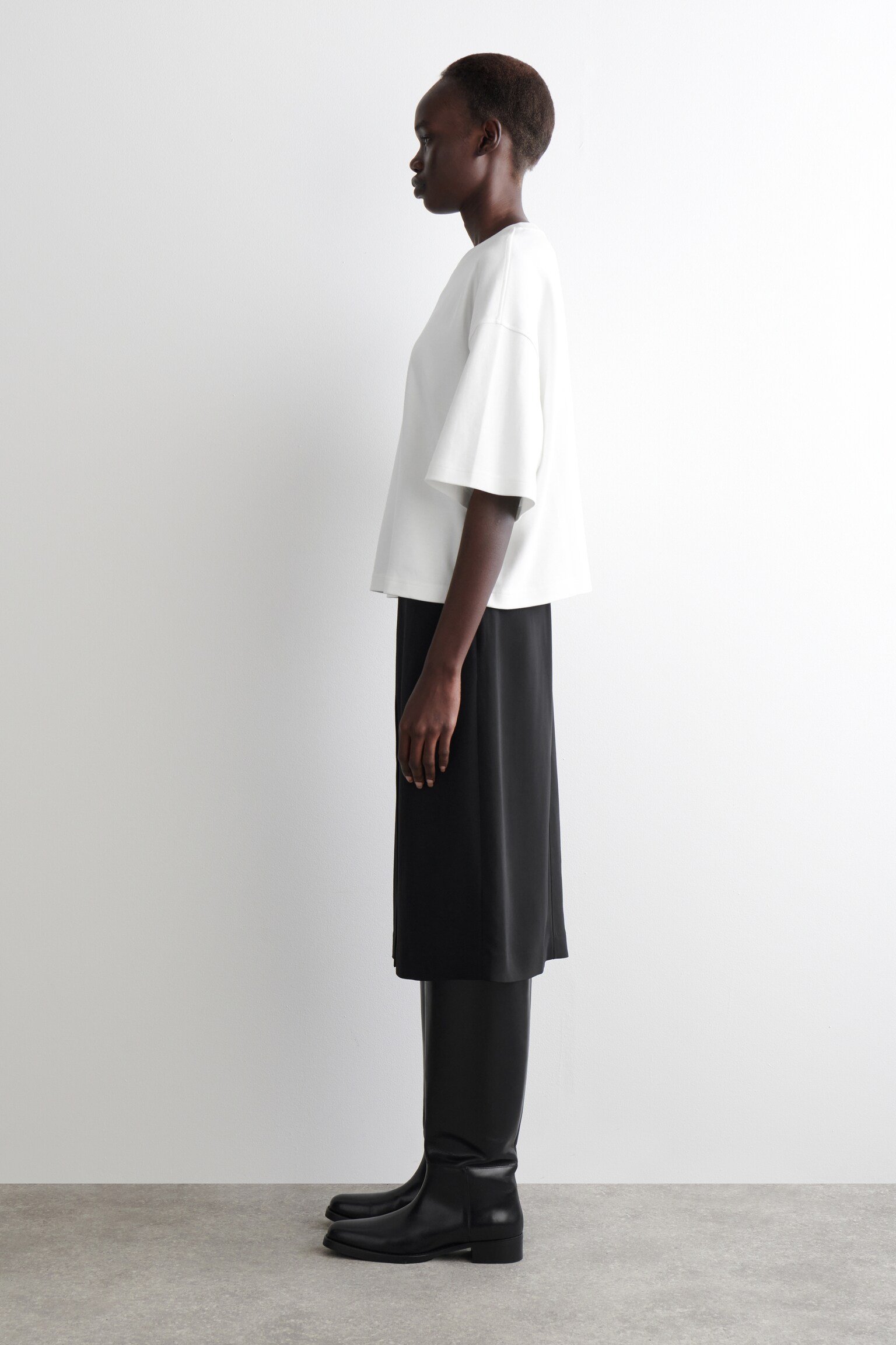 KASTENFÖRMIGES OVERSIZED-T-SHIRT - WEISS/HELLBLAU - 5