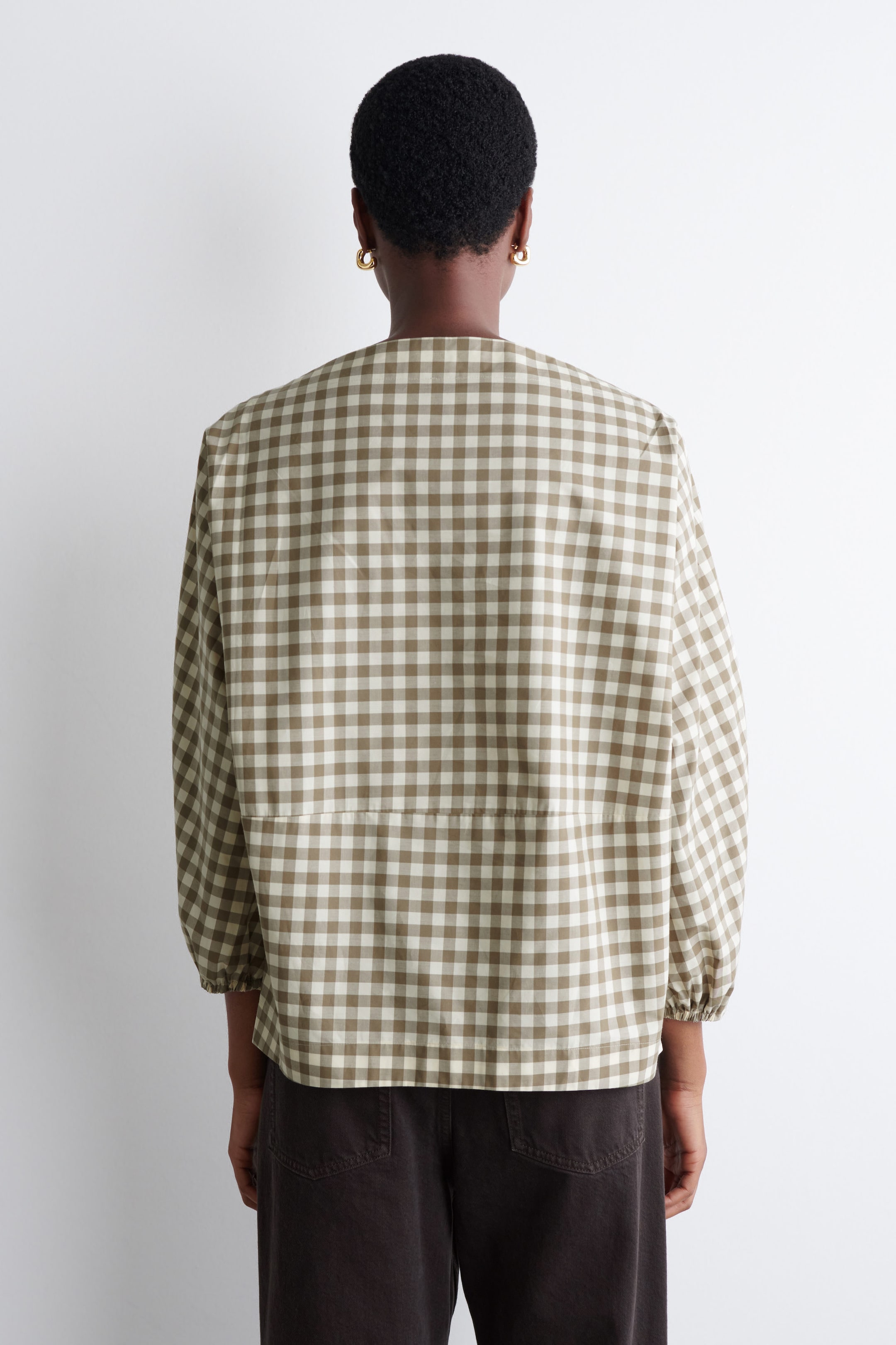 BOMULLSBLUS MED BÅTRINGNING