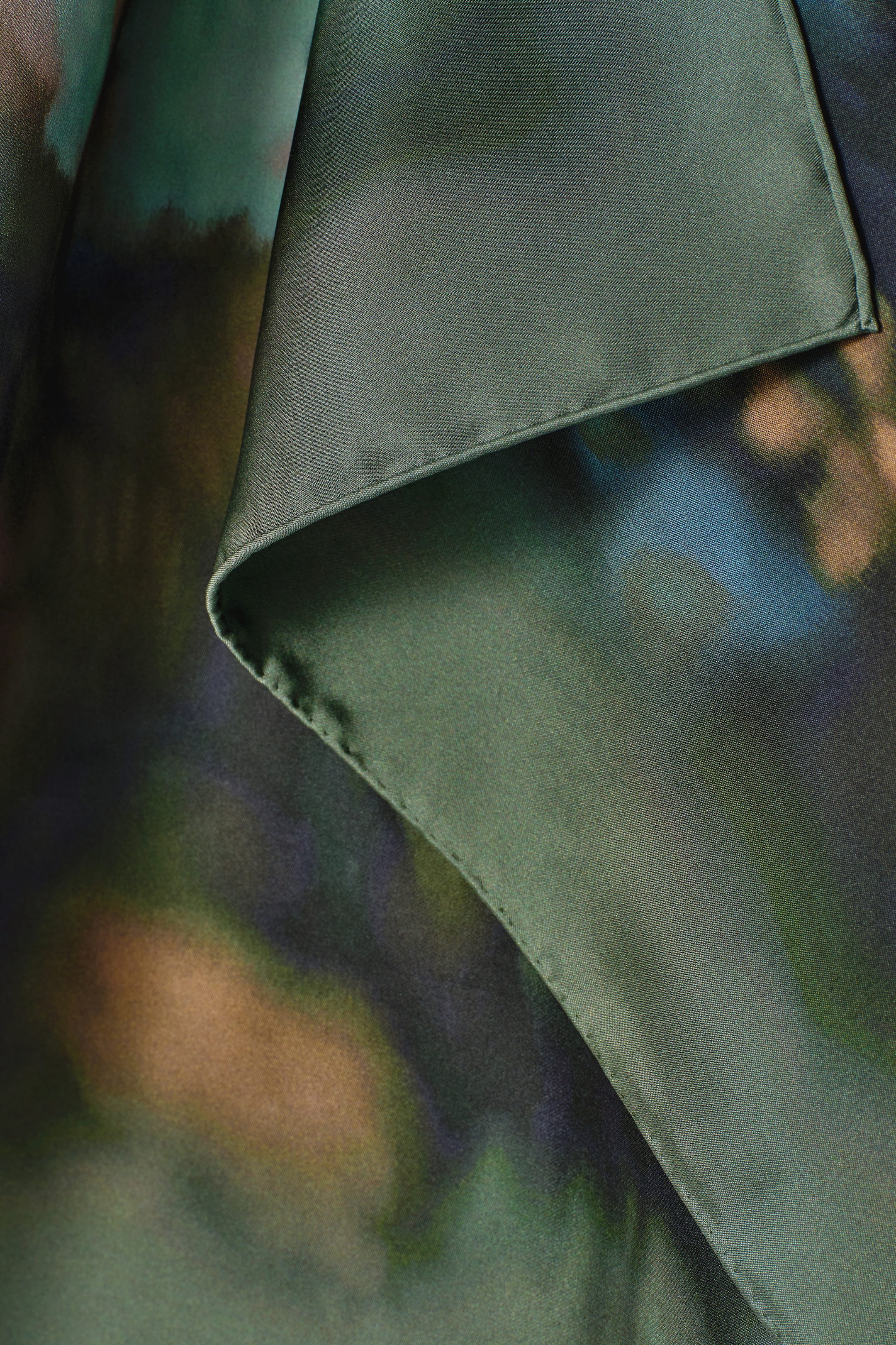 StillMedia/DescriptiveDetail