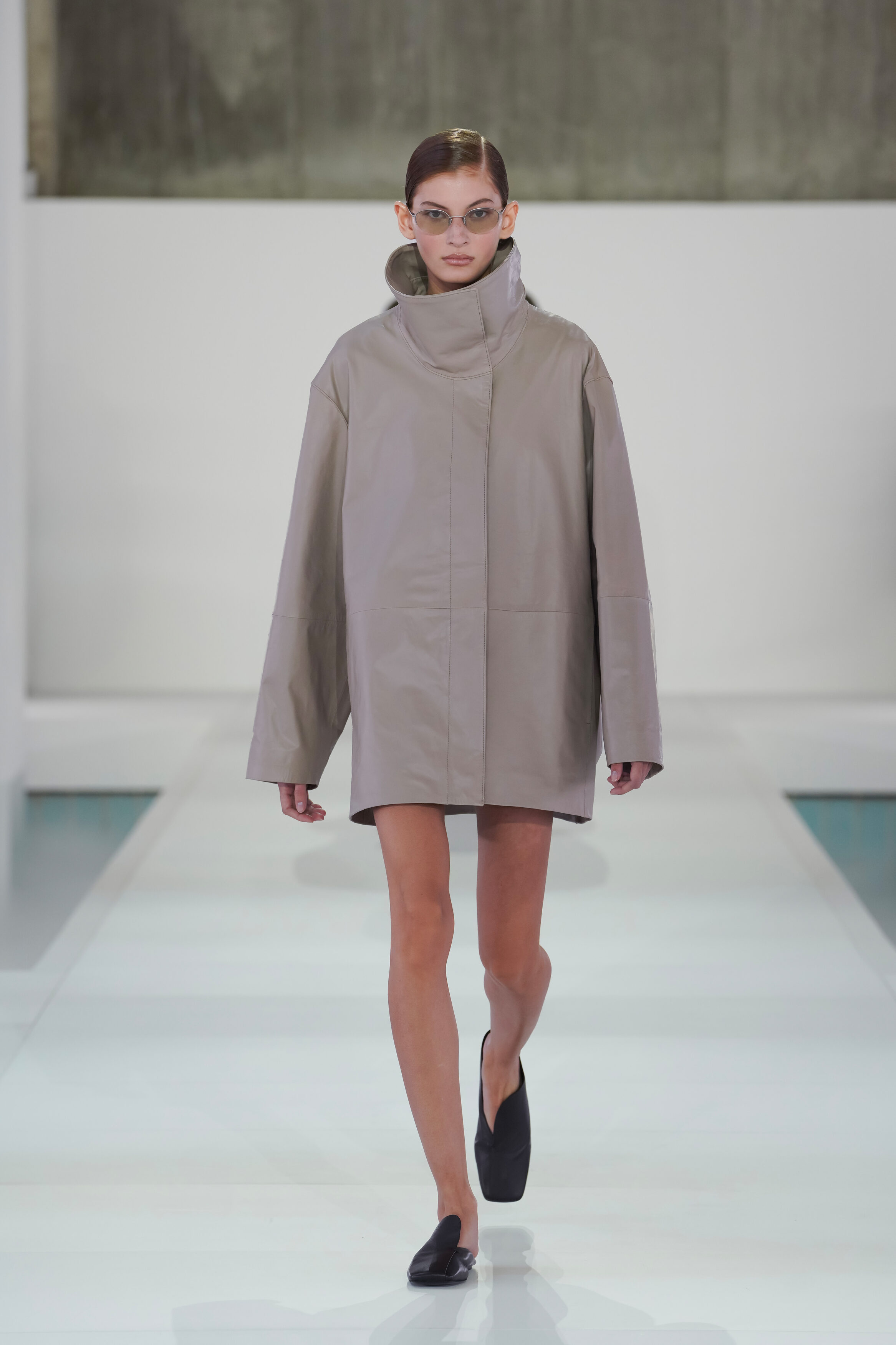OVERSIZED LEATHER MOCK-NECK BOMBER JACKET - WHEAT | COS US