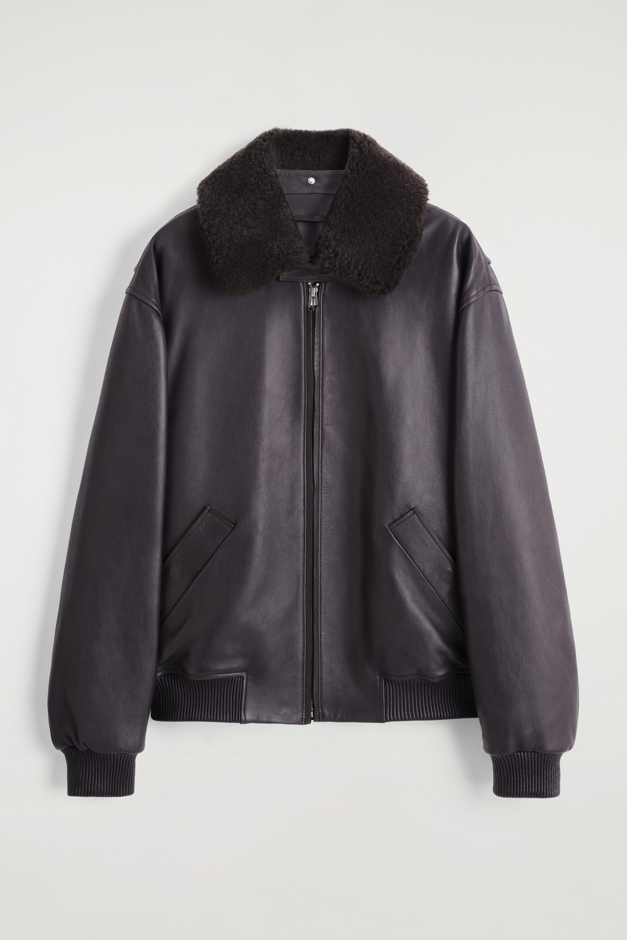 SHEARLING-COLLAR LEATHER JACKET