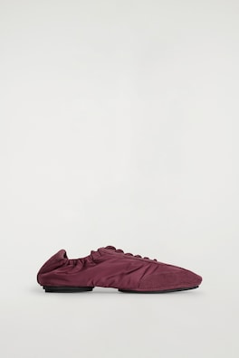 SUEDE-NYLON BALLET TRAINERS — BORDEAUX 4