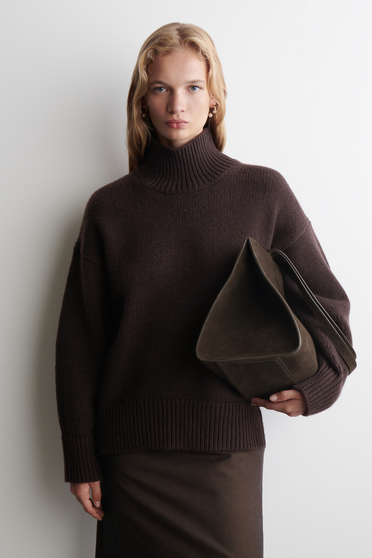 CHUNKY FUNNEL-NECK WOOL JUMPER - BROWN/DARK GREEN - 1