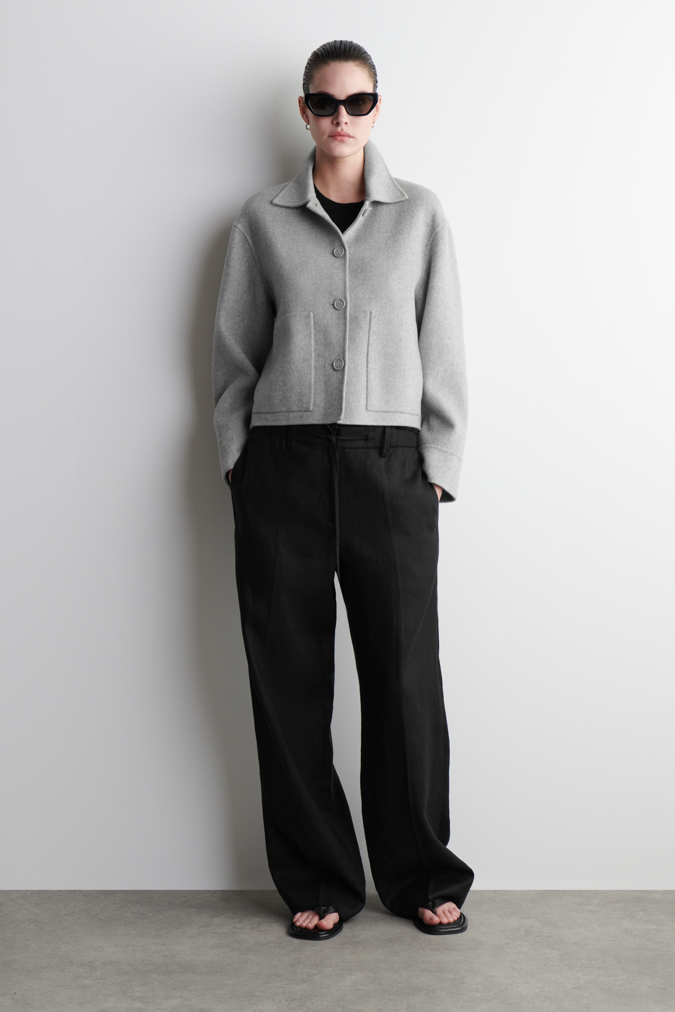 Größeres Bild ansehen: KASTENFÖRMIGE KURZJACKE AUS DOUBLEFACE-WOLLE - Hellgrau - Ladies | H&M DE 2