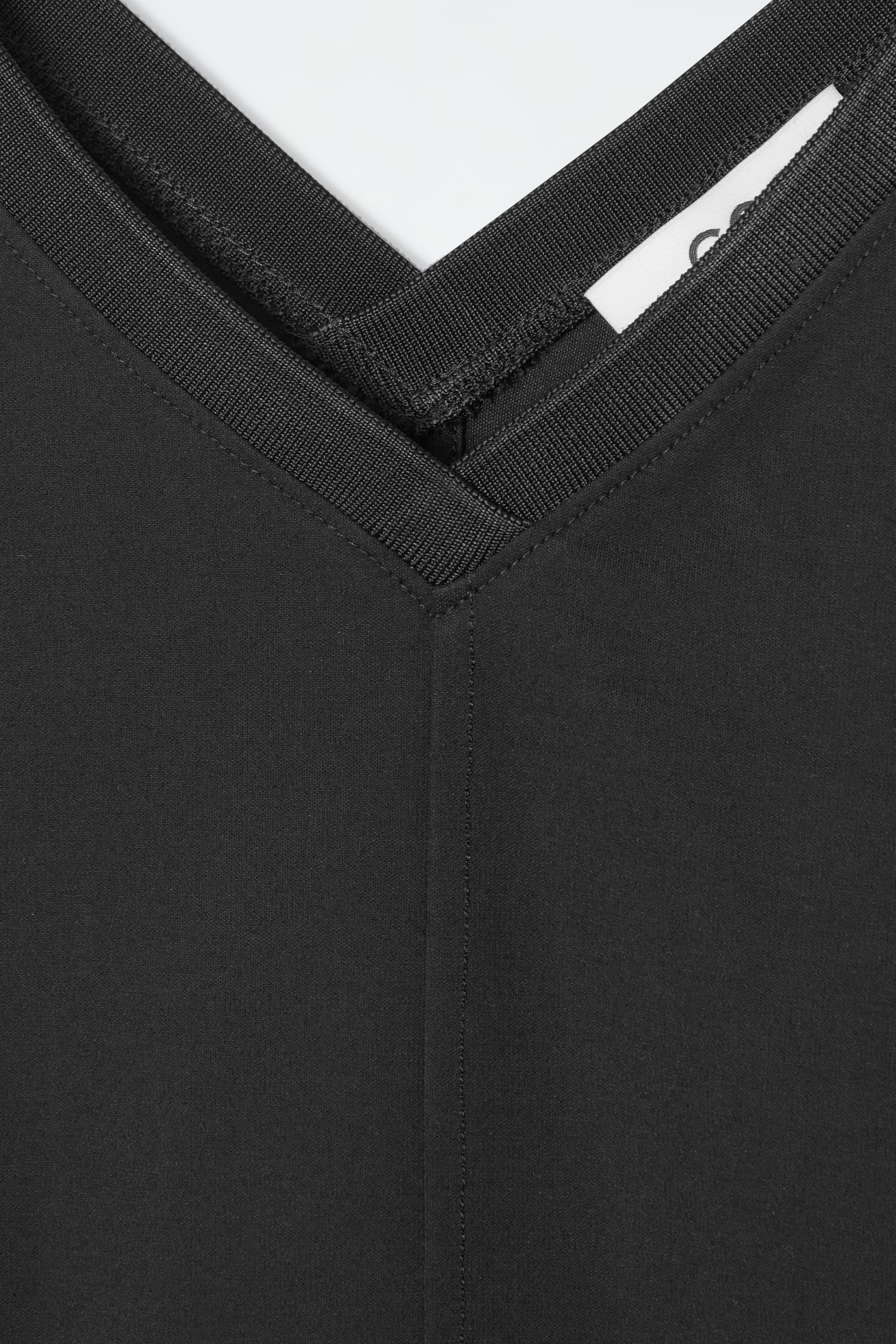 Grösseres Bild ansehen: AUSGESTELLTES MAXIKLEID AUS JERSEY - SCHWARZ - DAMEN | H&M CH 2