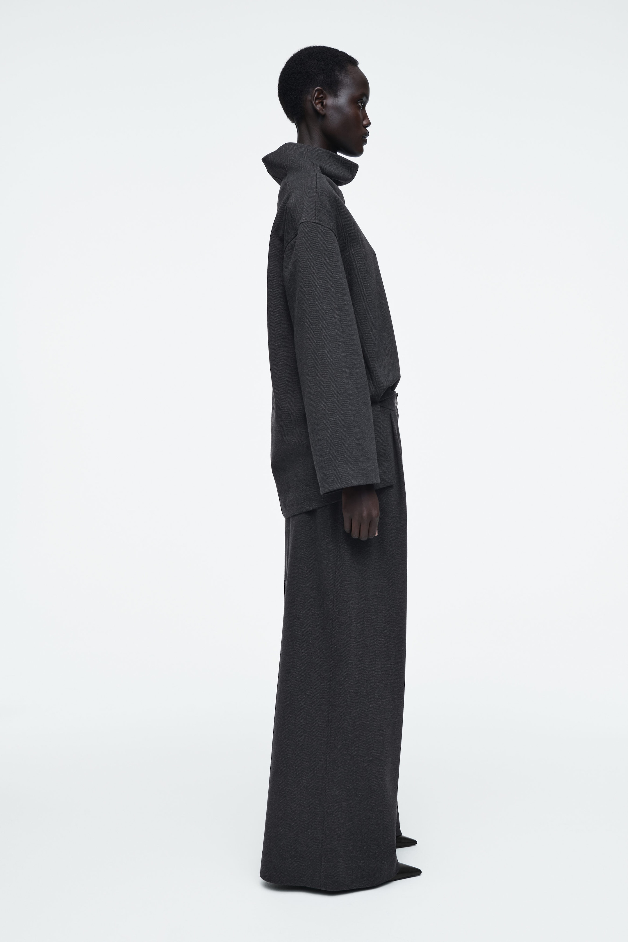 PLEATED WIDE-LEG HERRINGBONE PANTS