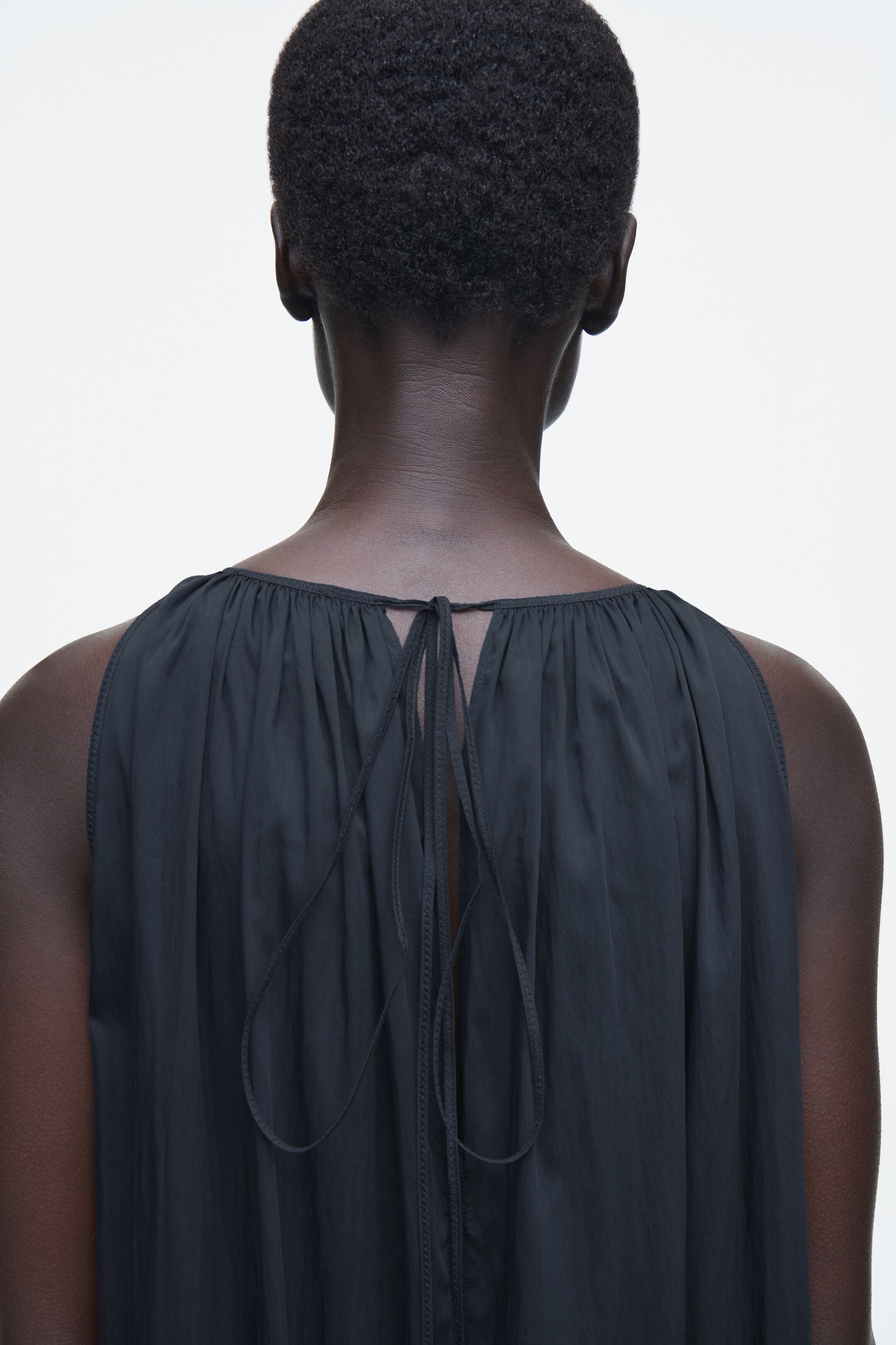 Agrandir l'image: ROBE LONGUE À ENCOLURE LICOU - BLEU MARINE - FEMME | H&M CH 5