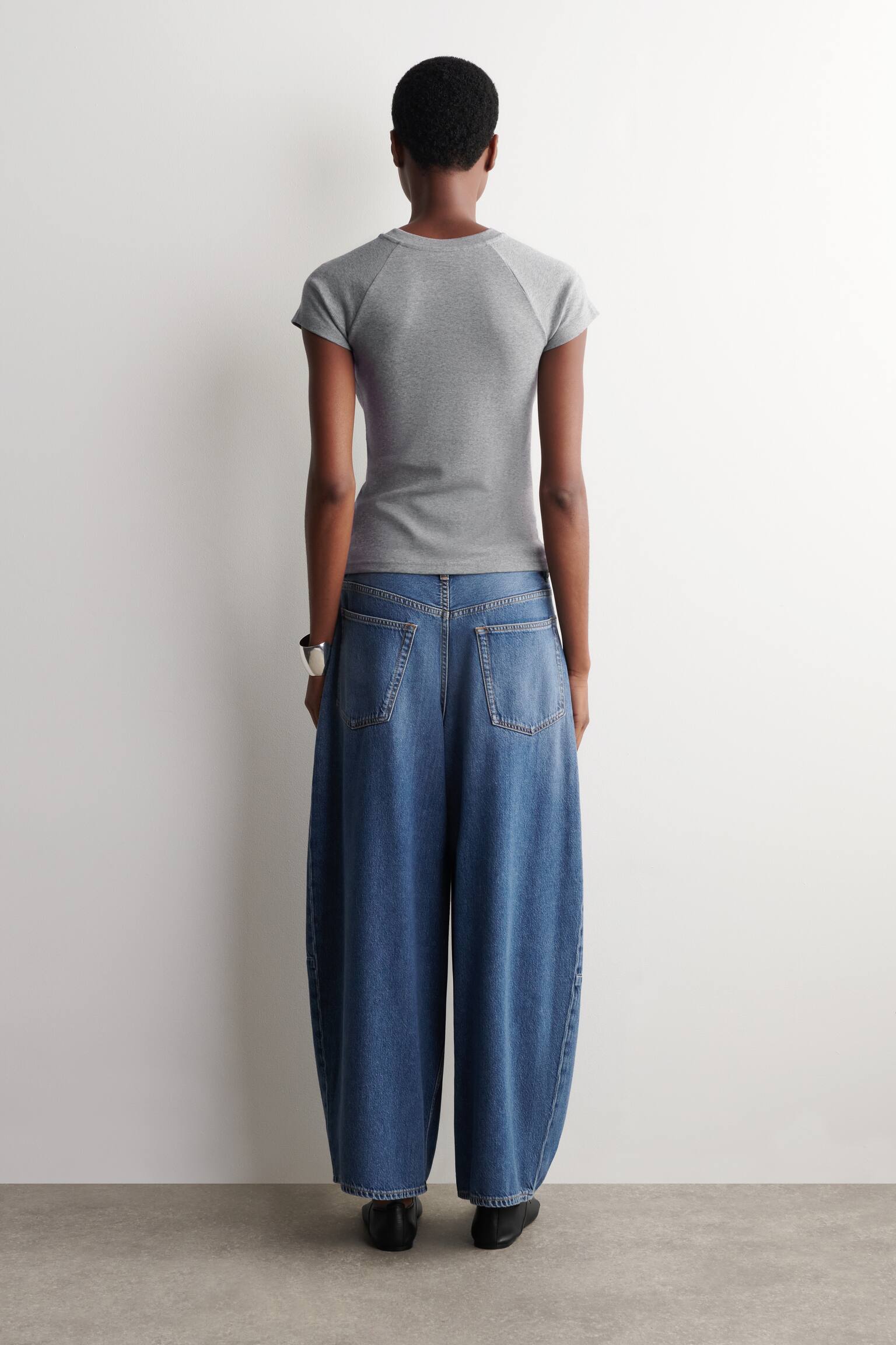 ג'ינס טווין עם רגל רחבה - WASHED BLUE/כחול כהה/בז' בהיר - 3