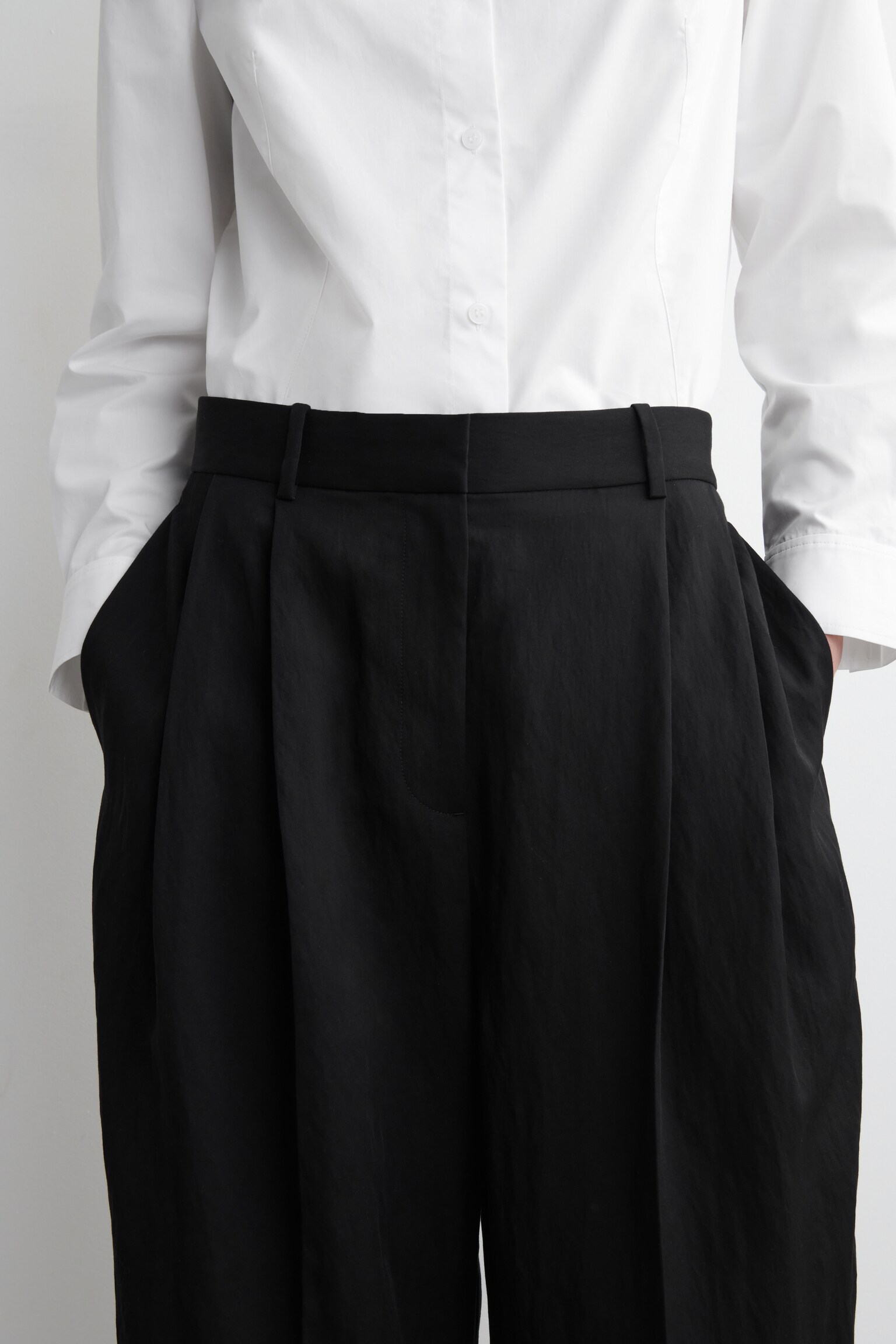 RELAXED FLUID WIDE-LEG TROUSERS - BLACK/BURGUNDY/LIGHT PINK - 7