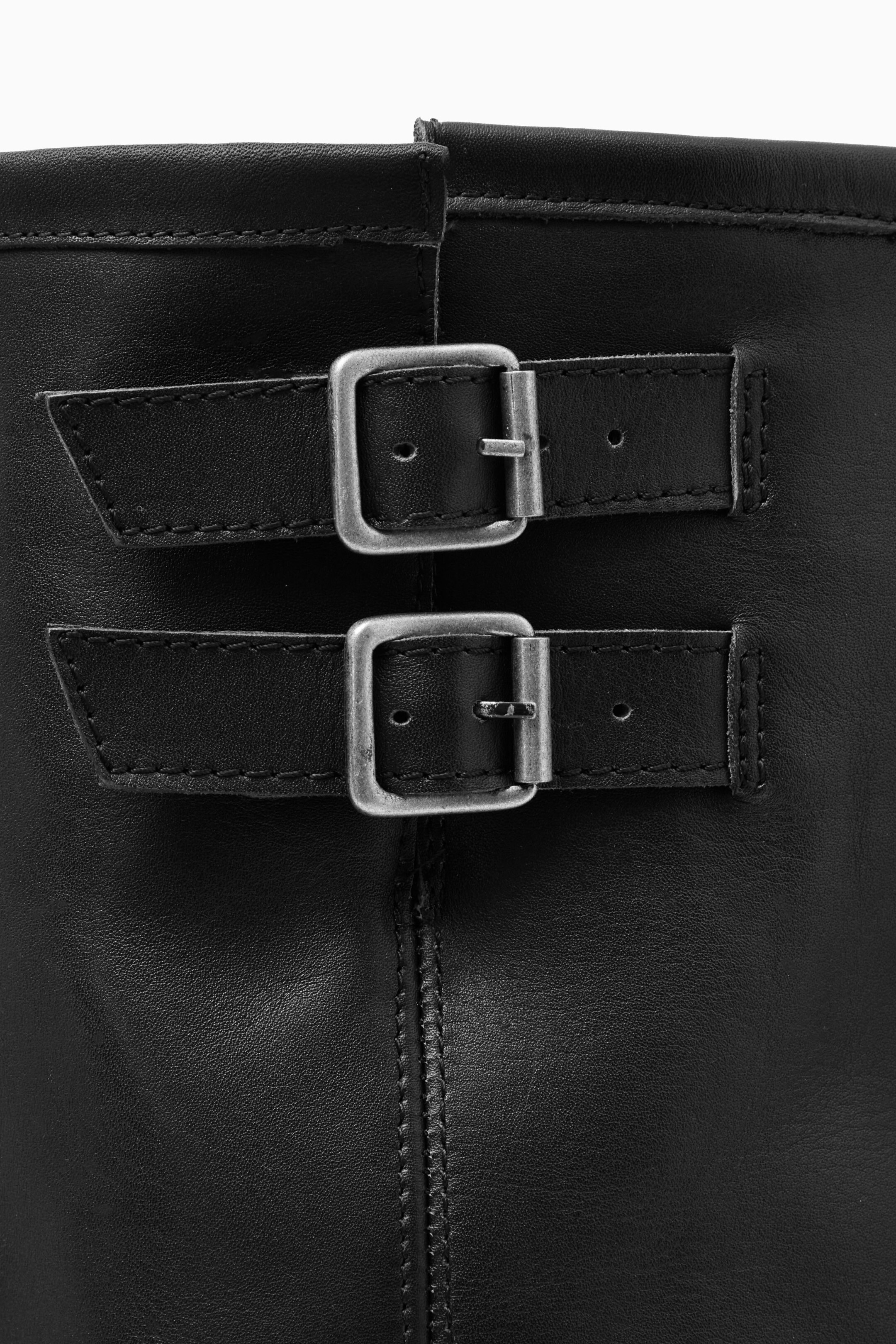 StillMedia/DescriptiveDetail