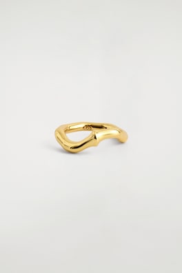SCULPTED RING — GOLD 3