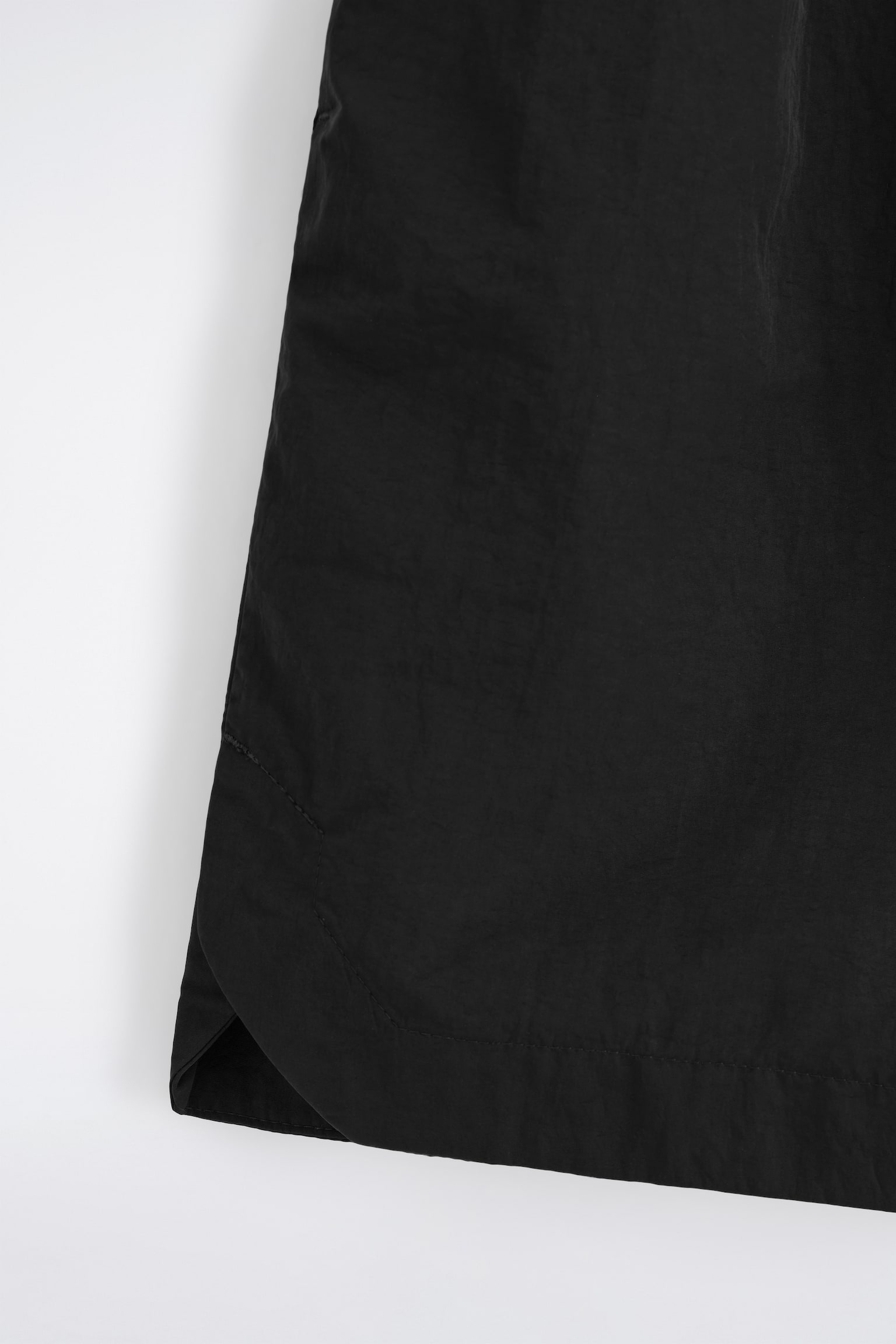 ΣΟΡΤΣ ΜΑΓΙΟΥ ΝΑΪΛΟΝ ΜΕ ΦΑΡΔΙΑ ΓΡΑΜΜΗ ΚΑΙ ΚΟΡΔΟΝΙ-ΜΑΥΡΟ - 3