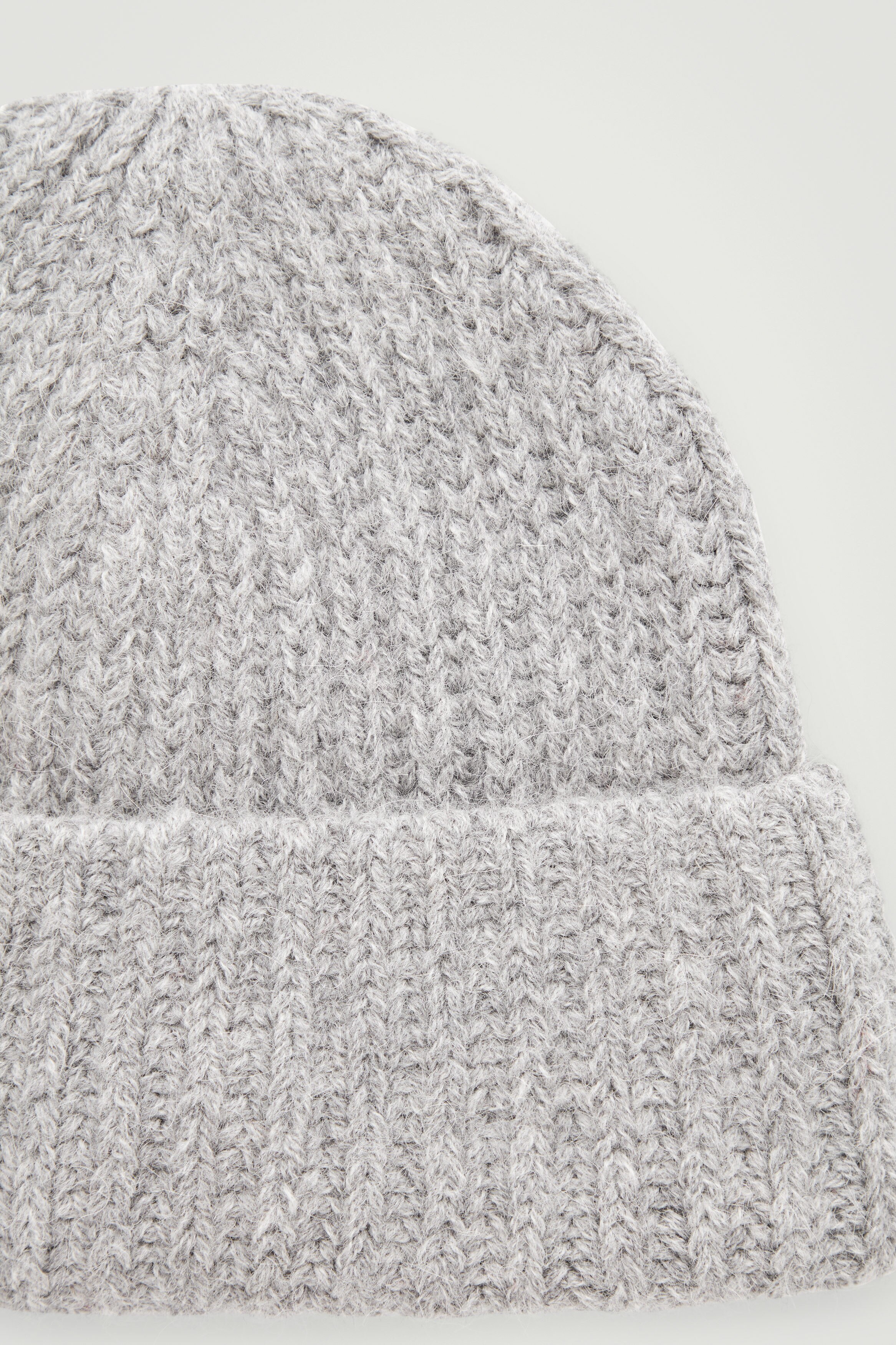 RIBBED ALPACA-BLEND BEANIE - GREY | COS