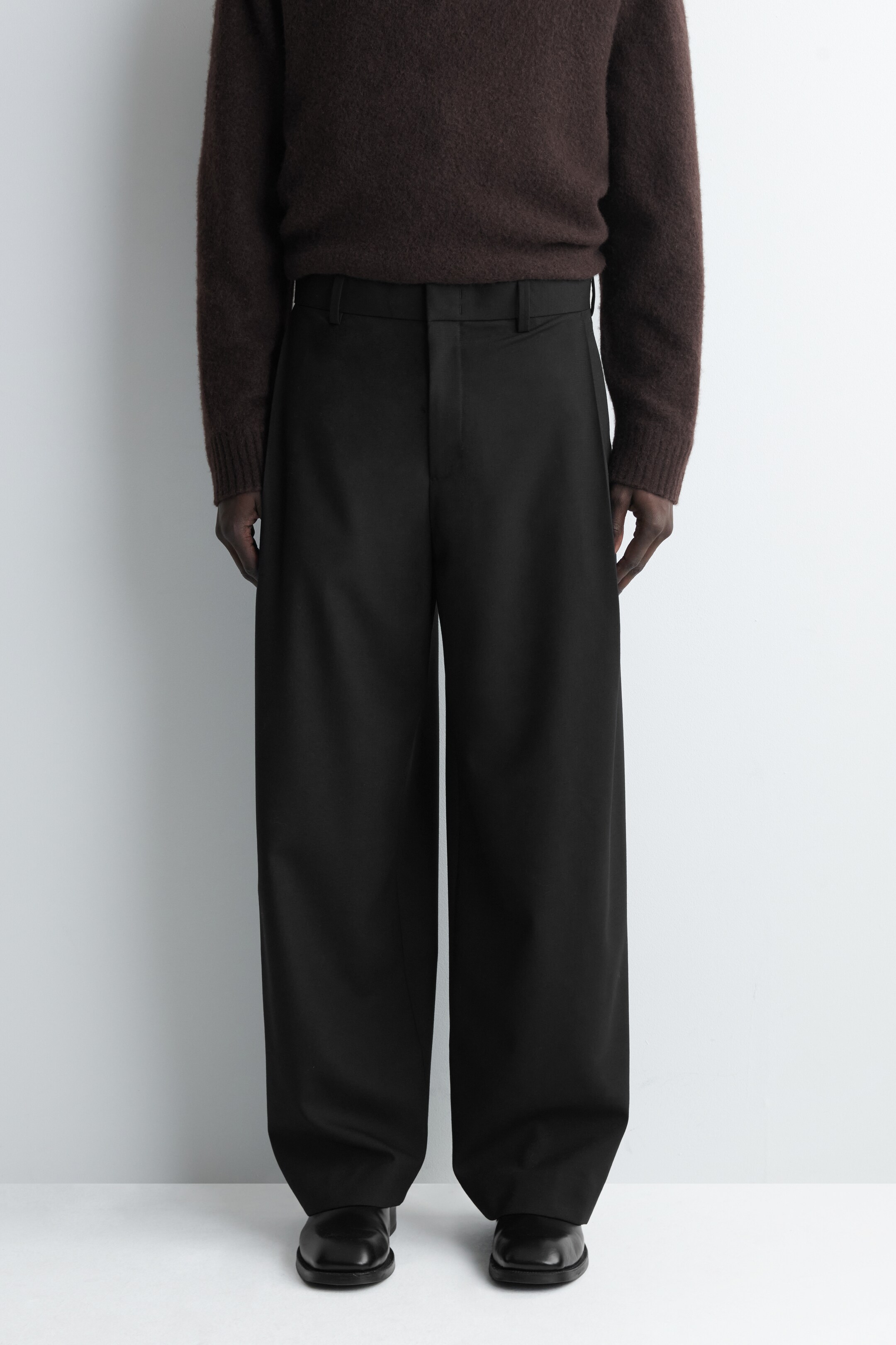 Agrandir l'image: PANTALON LARGE À PLIS EN LAINE - NOIR - HOMME | H&M FR 4
