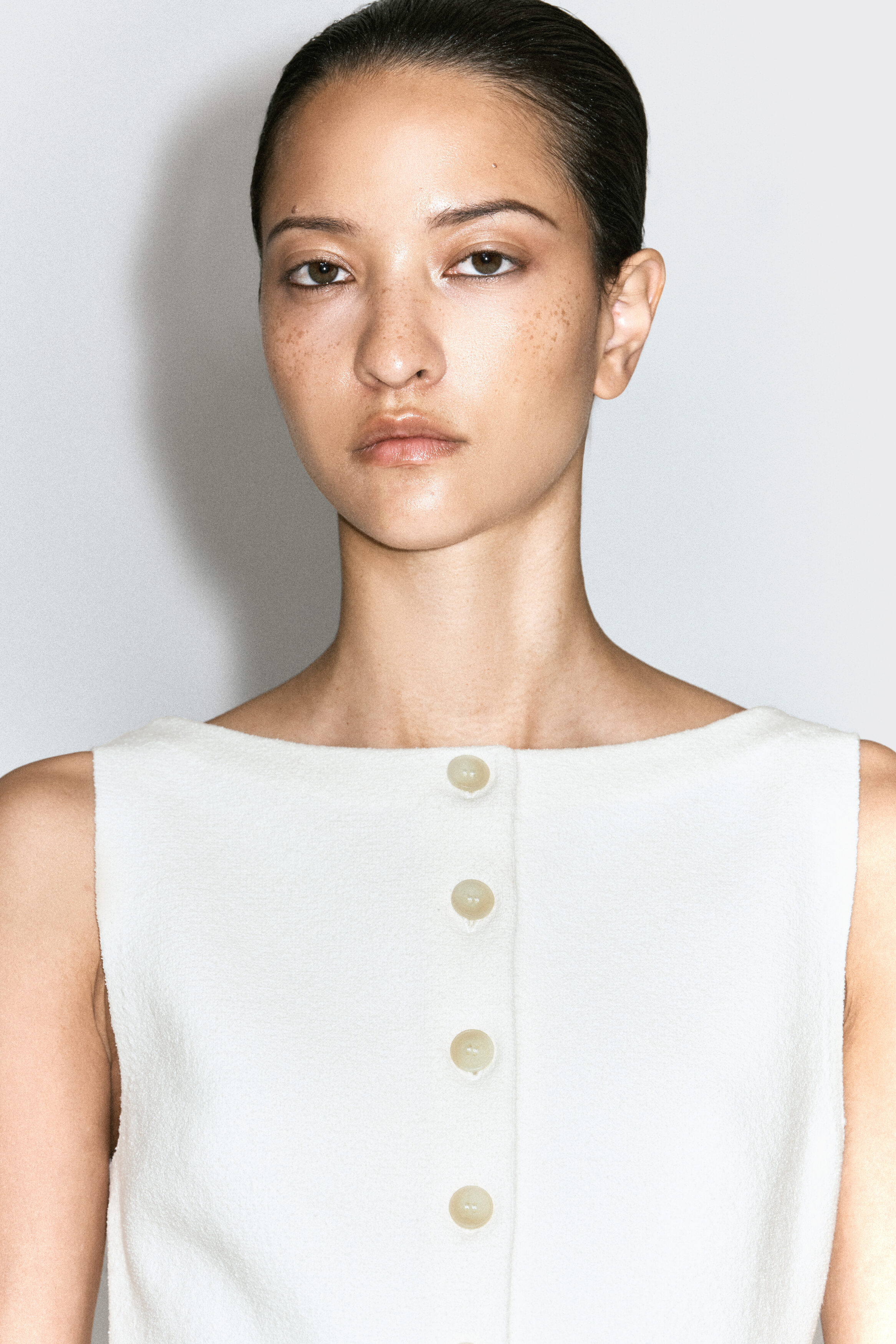 COTTON-BLEND CREPE VEST - WHITE | COS CA