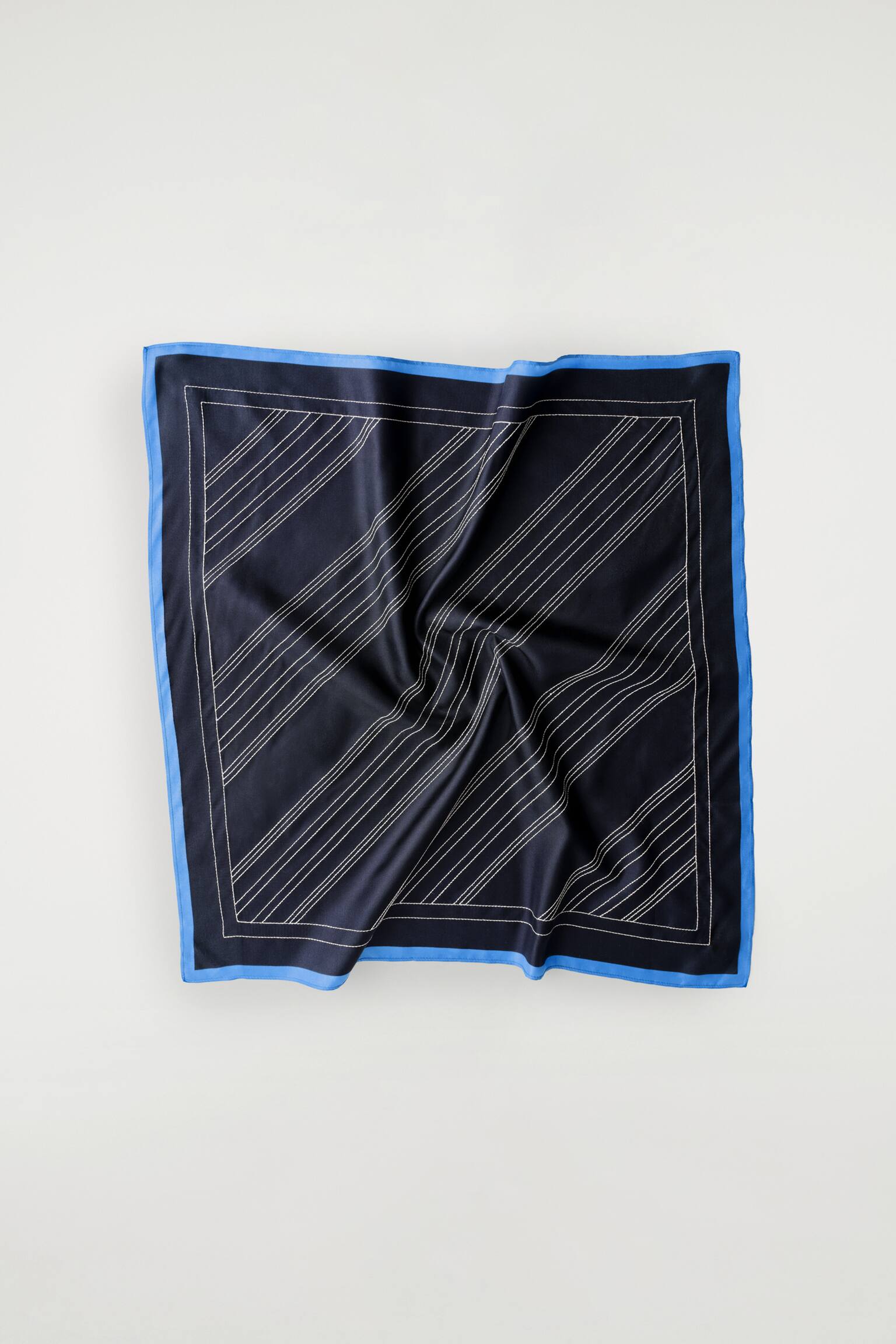 FOULARD EN SOIE BRODÉE - BLEU MARINE / RAYURES - 2