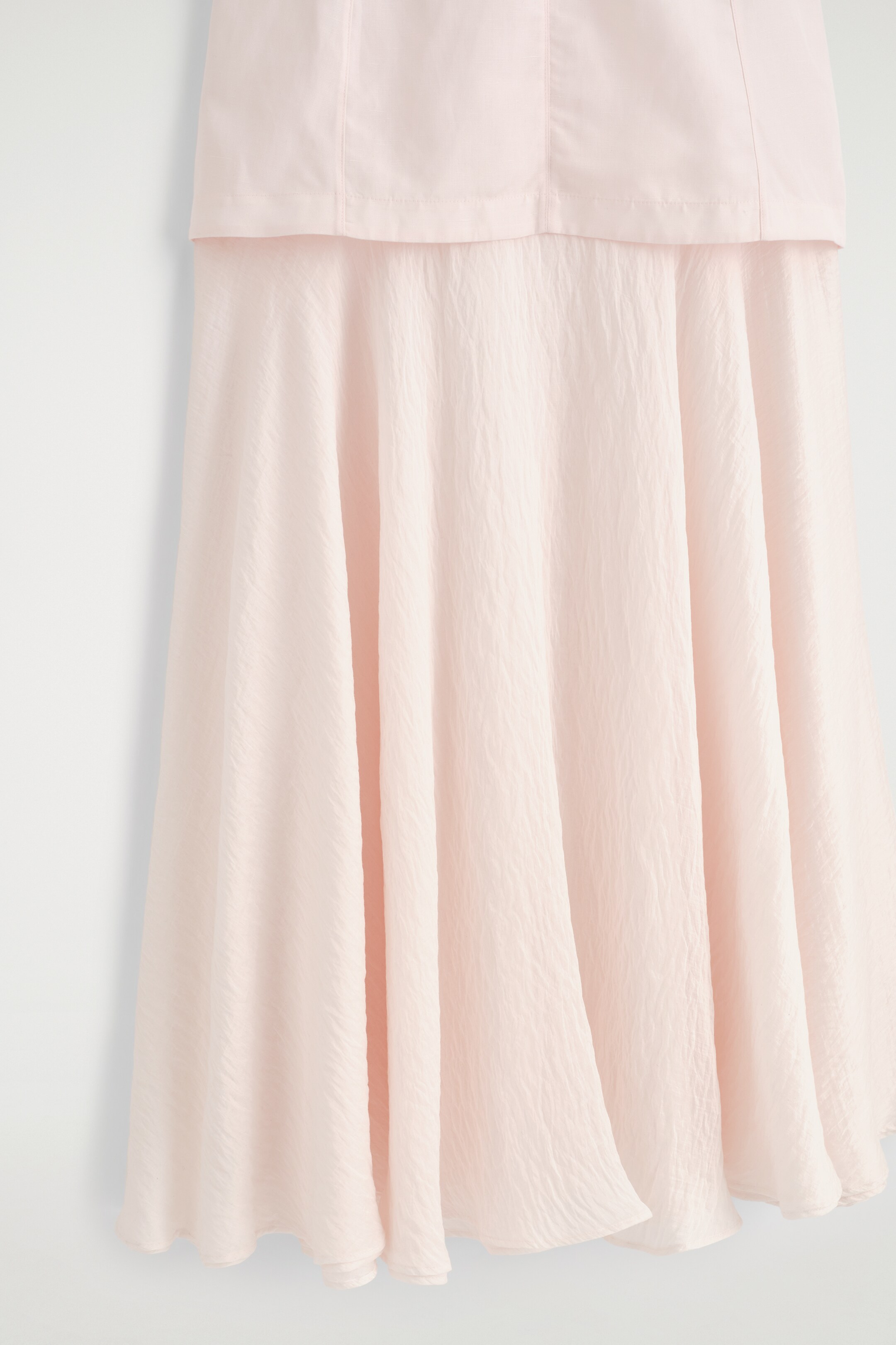 Grotere afbeelding bekijken: GELAAGDE PEPLUM MIDI JURK - LICHTROZE - DAMES | H&M BE 6