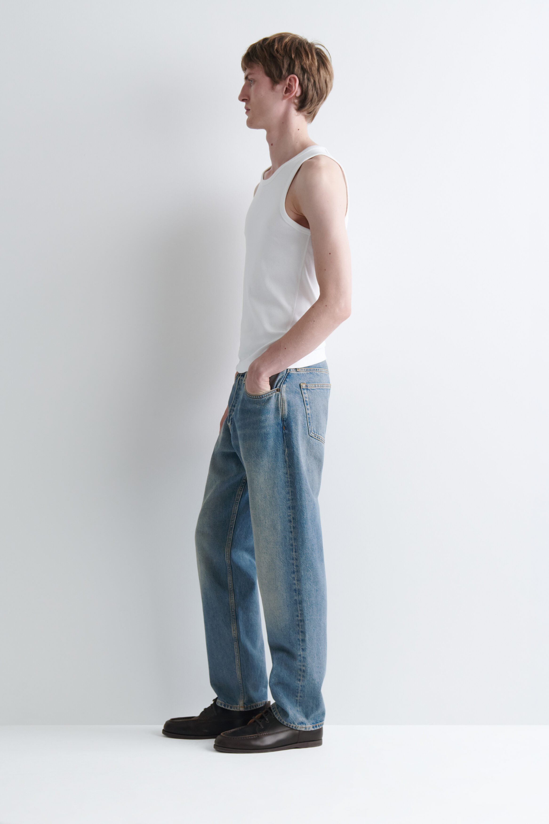 SIGNATURE REGULAR-FIT STRAIGHT-LEG JEANS - thumbnail 9