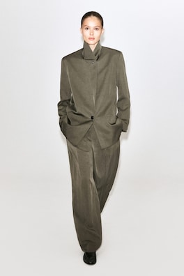 FLUID SHAWL-COLLAR BLAZER — DARK BEIGE 1