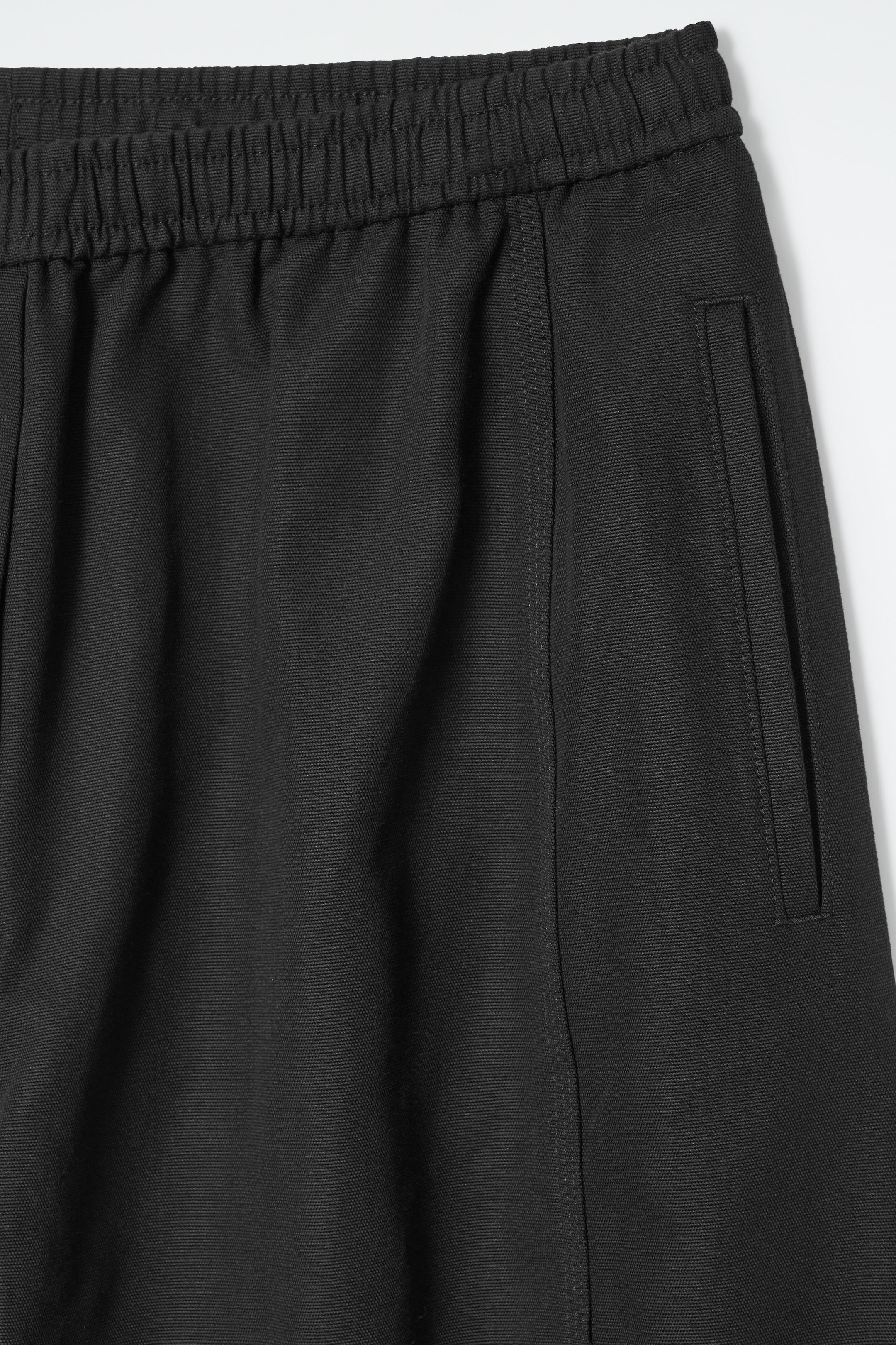 BARREL-LEG COTTON PANTS