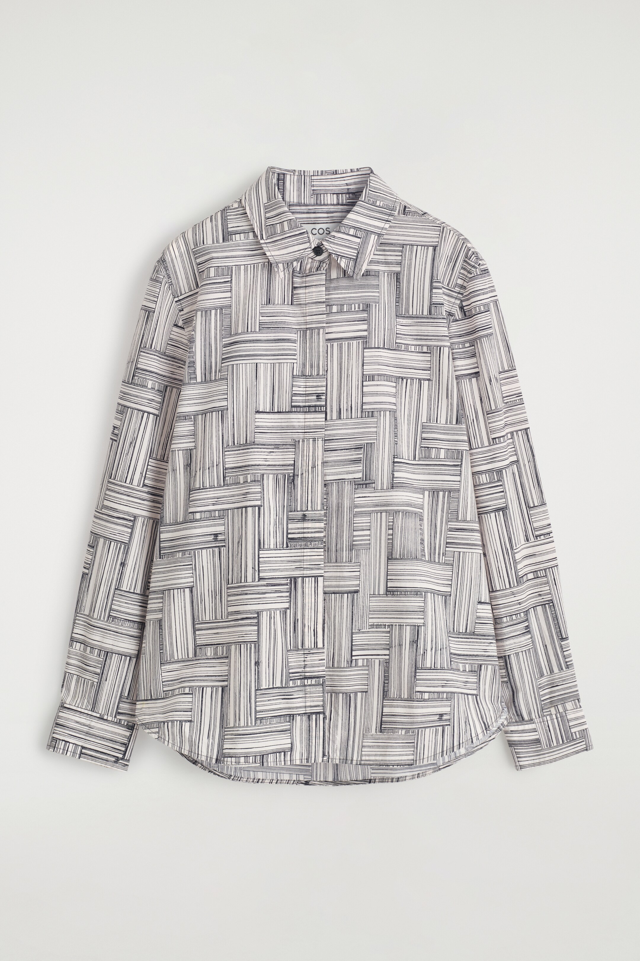 Grotere afbeelding bekijken: BEDRUKT KATOENEN HEMD - ECRU / NAVY / GEPERST - DAMES | H&M BE 7