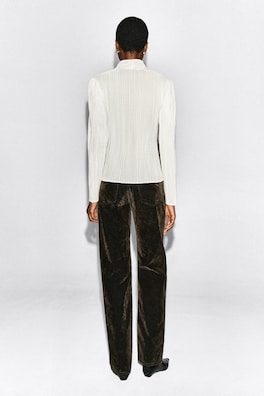 PLEATED JACQUARD CARDIGAN — WHITE 6