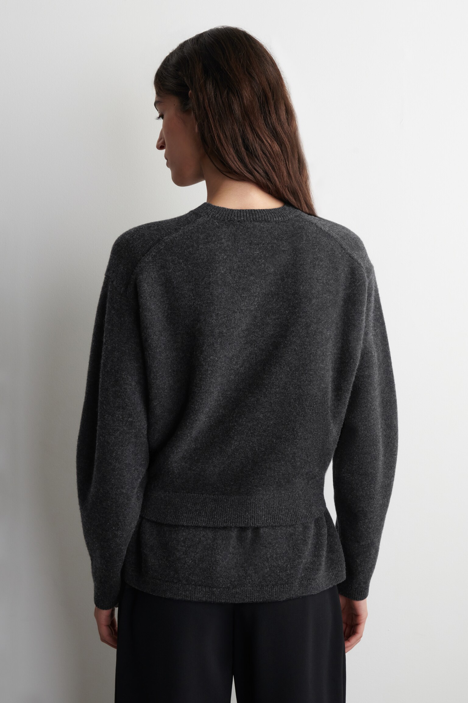 סוודר מרינו עם חגורה - פחם מלנג’/כחול פלדה - 7