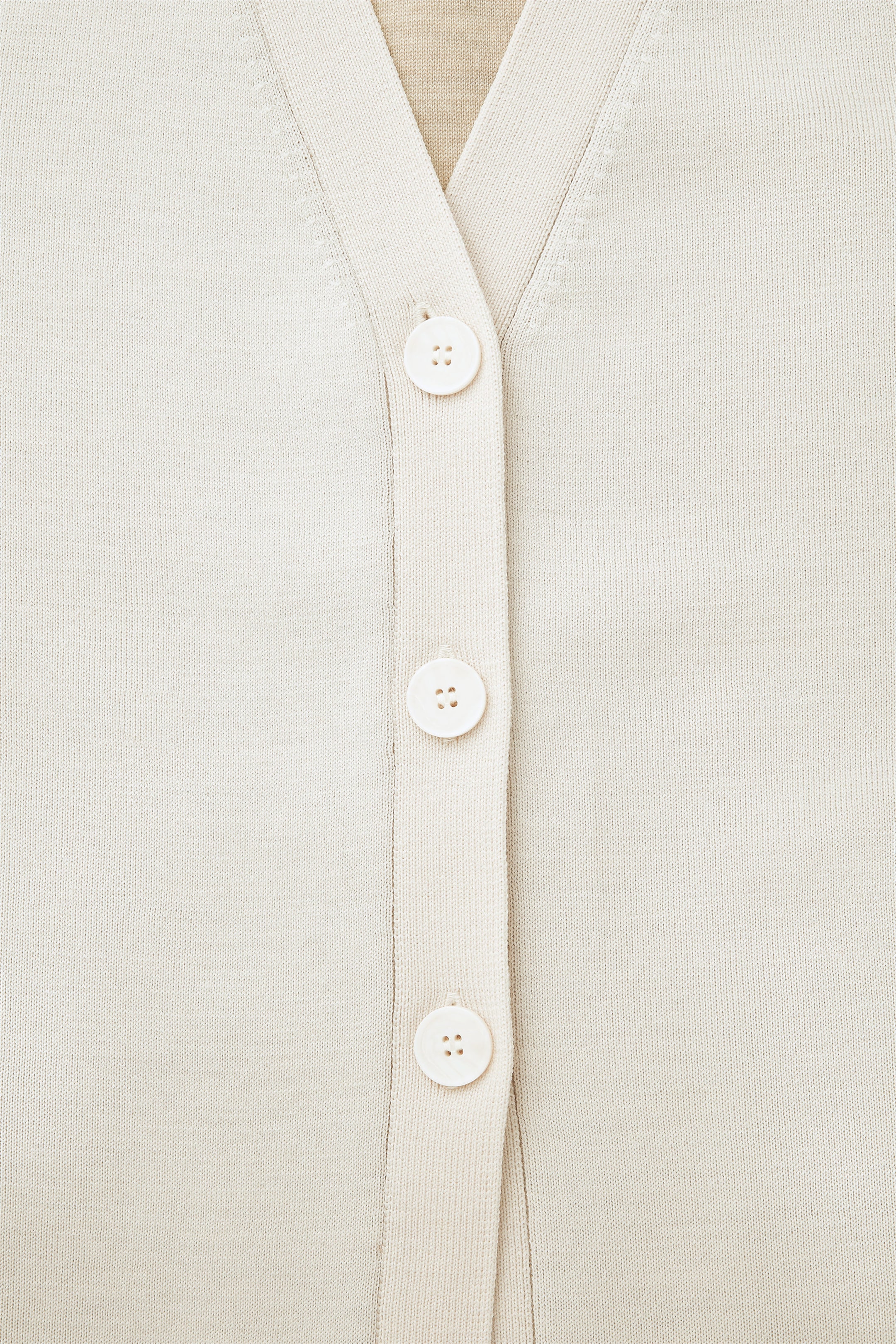 StillMedia/DescriptiveDetail