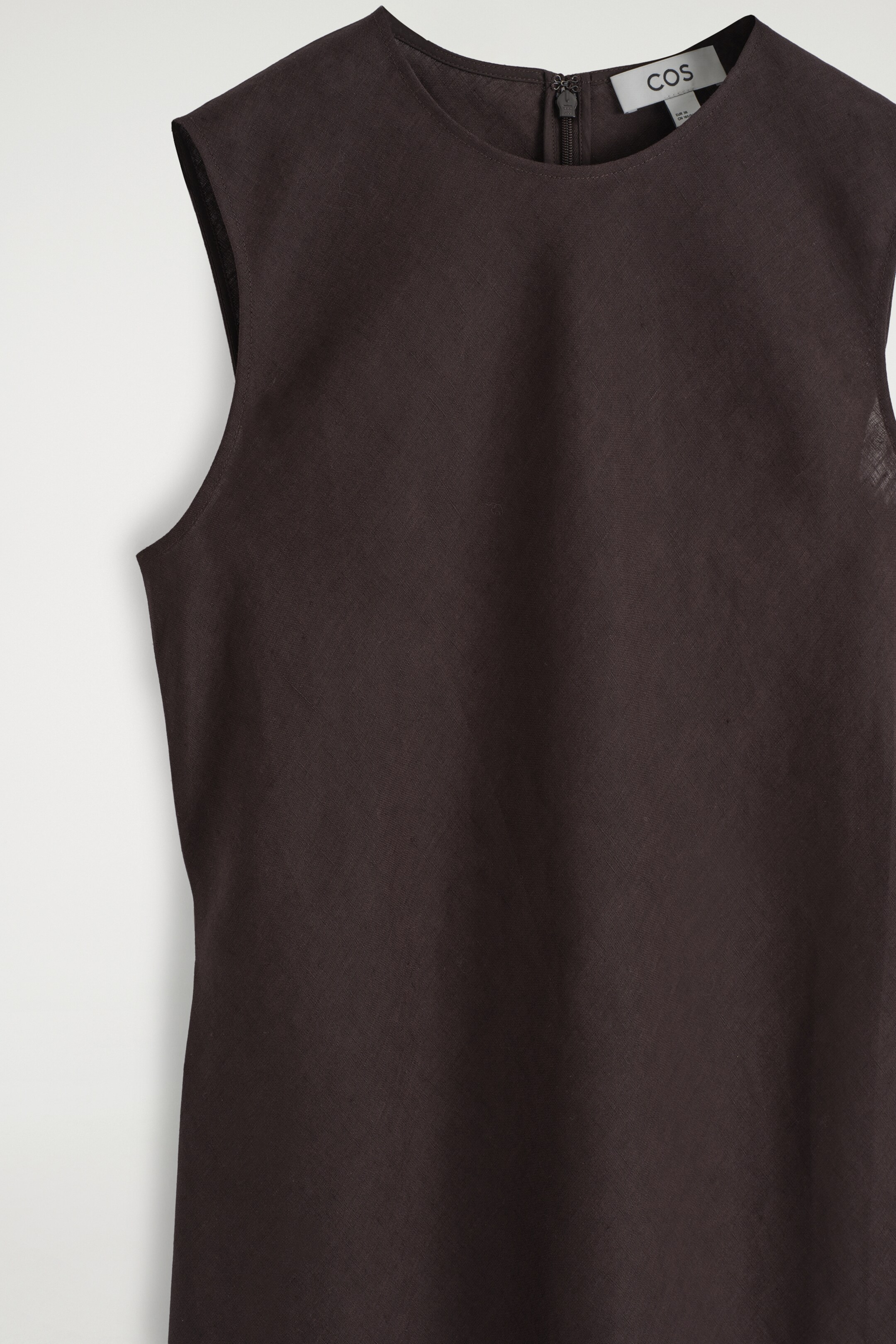 Vezi imaginea mai mare: Rochie midi din amestec de in cu croială bias - MARRON ÎNCHIS - FEMEI | H&M RO 7