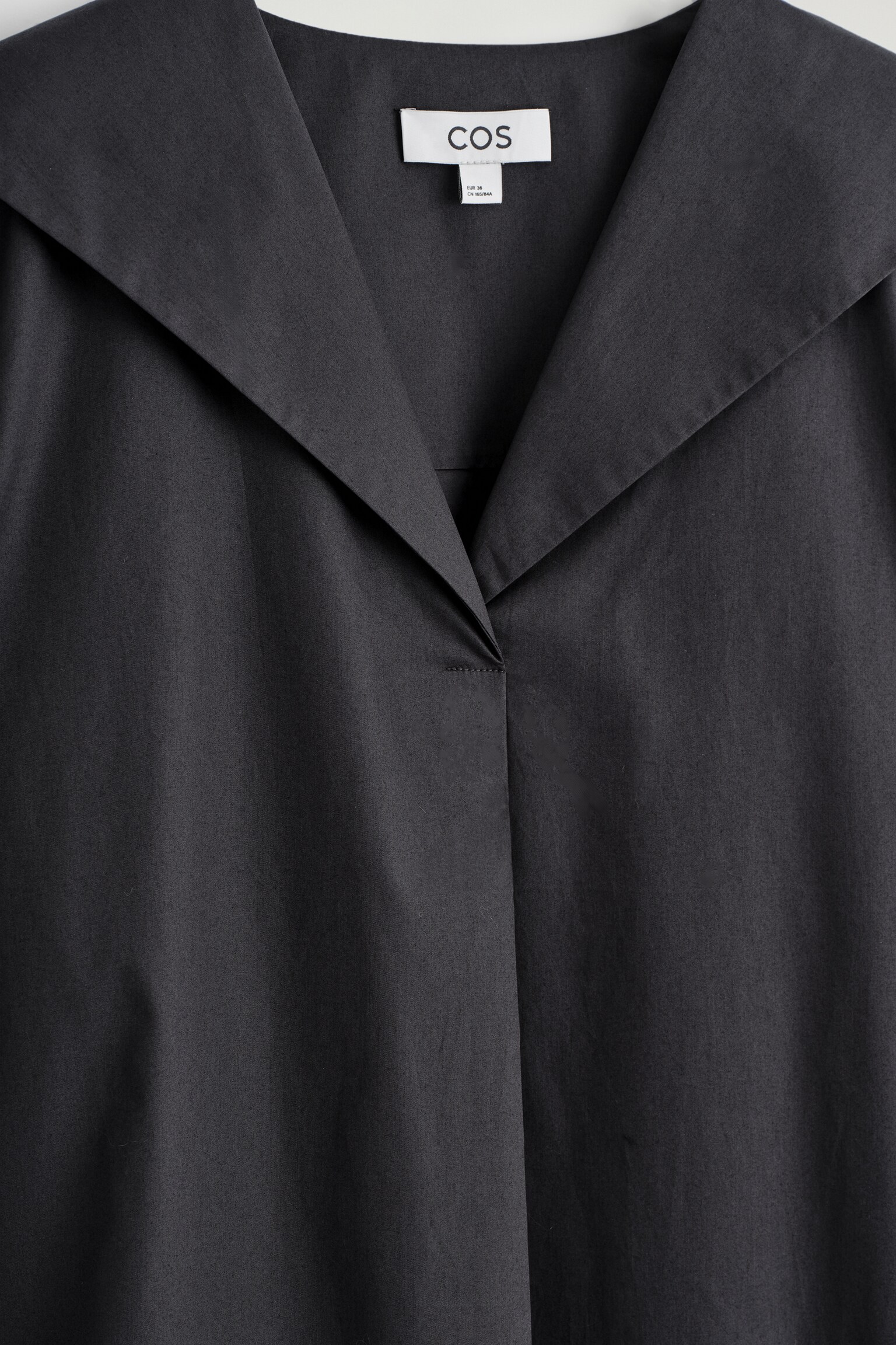 ROBE COURTE À COL MARIN EN COTON - NOIR DÉLAVÉ/BLEU CIEL - 4