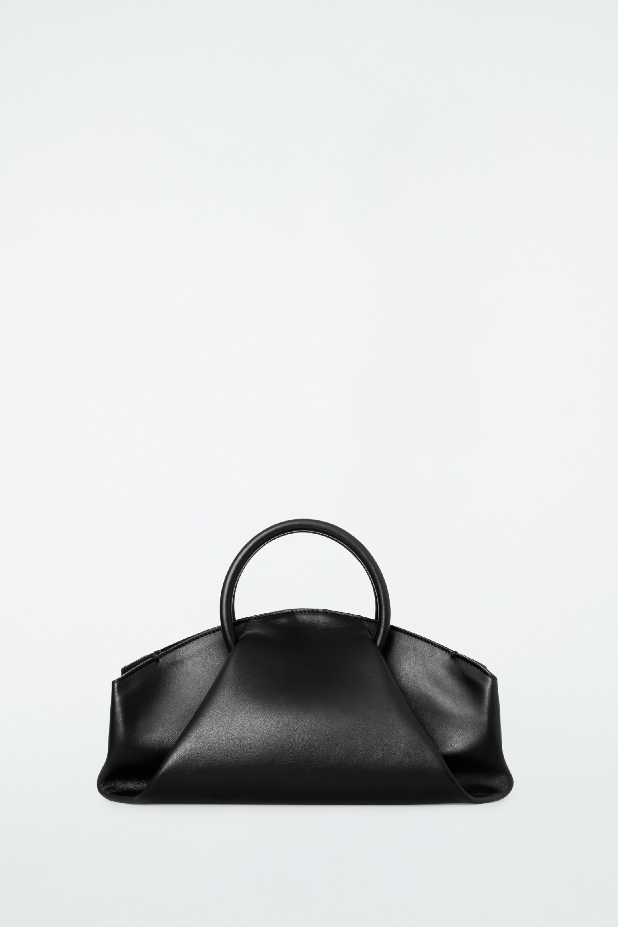 Se større billede: FOLD SHOULDER BAG - LEATHER - SORT - DAME | H&M DK 1