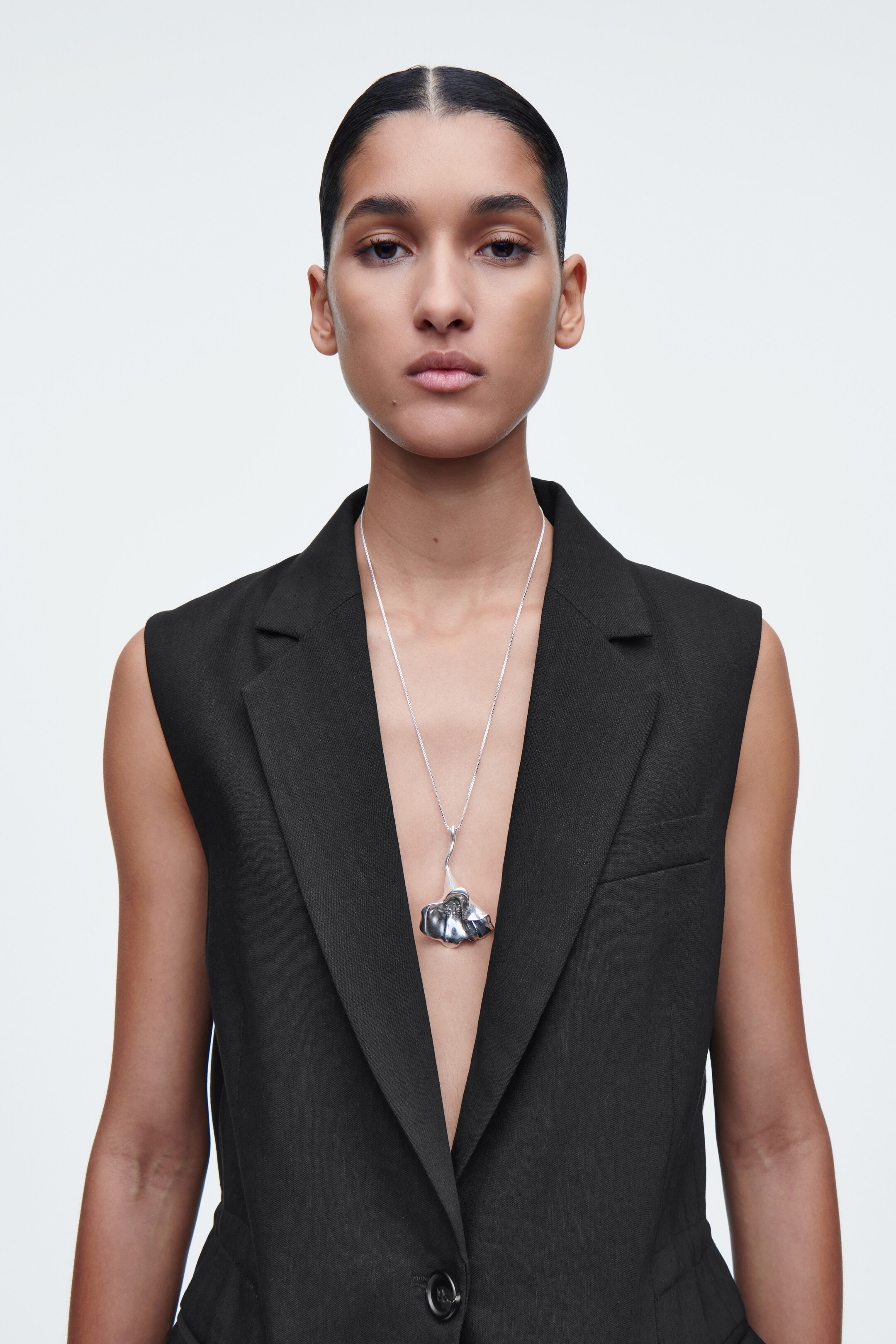 Ingrandisci l'immagine: FLORAL PENDANT NECKLACE - SILVER - DONNA | H&M CH 2