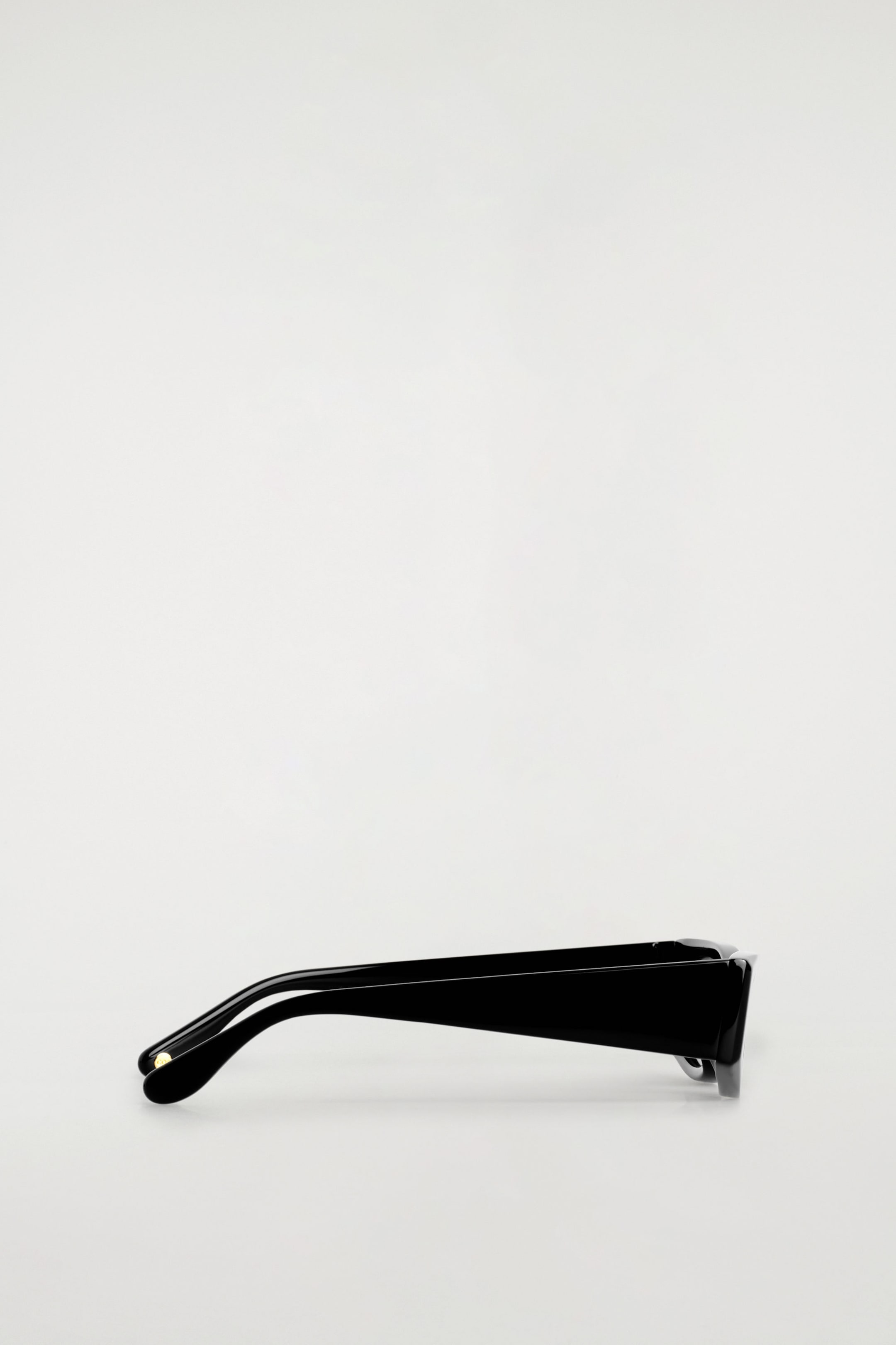 StillMedia/DescriptiveDetail