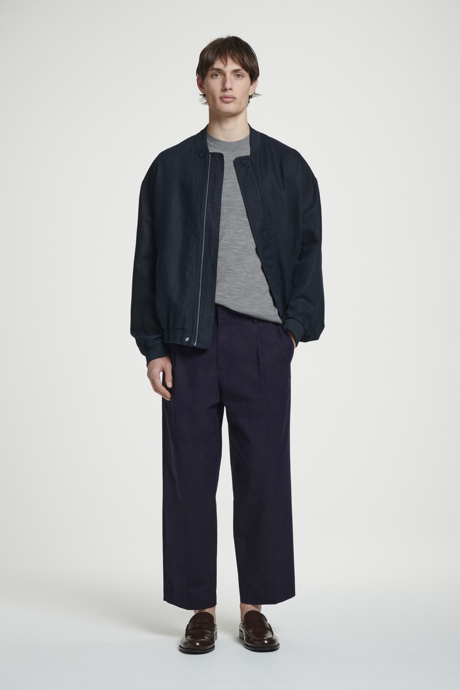 SLIM-FIT MERINO WOOL KNITTED T-SHIRT - GREY MÉLANGE/NAVY - 8