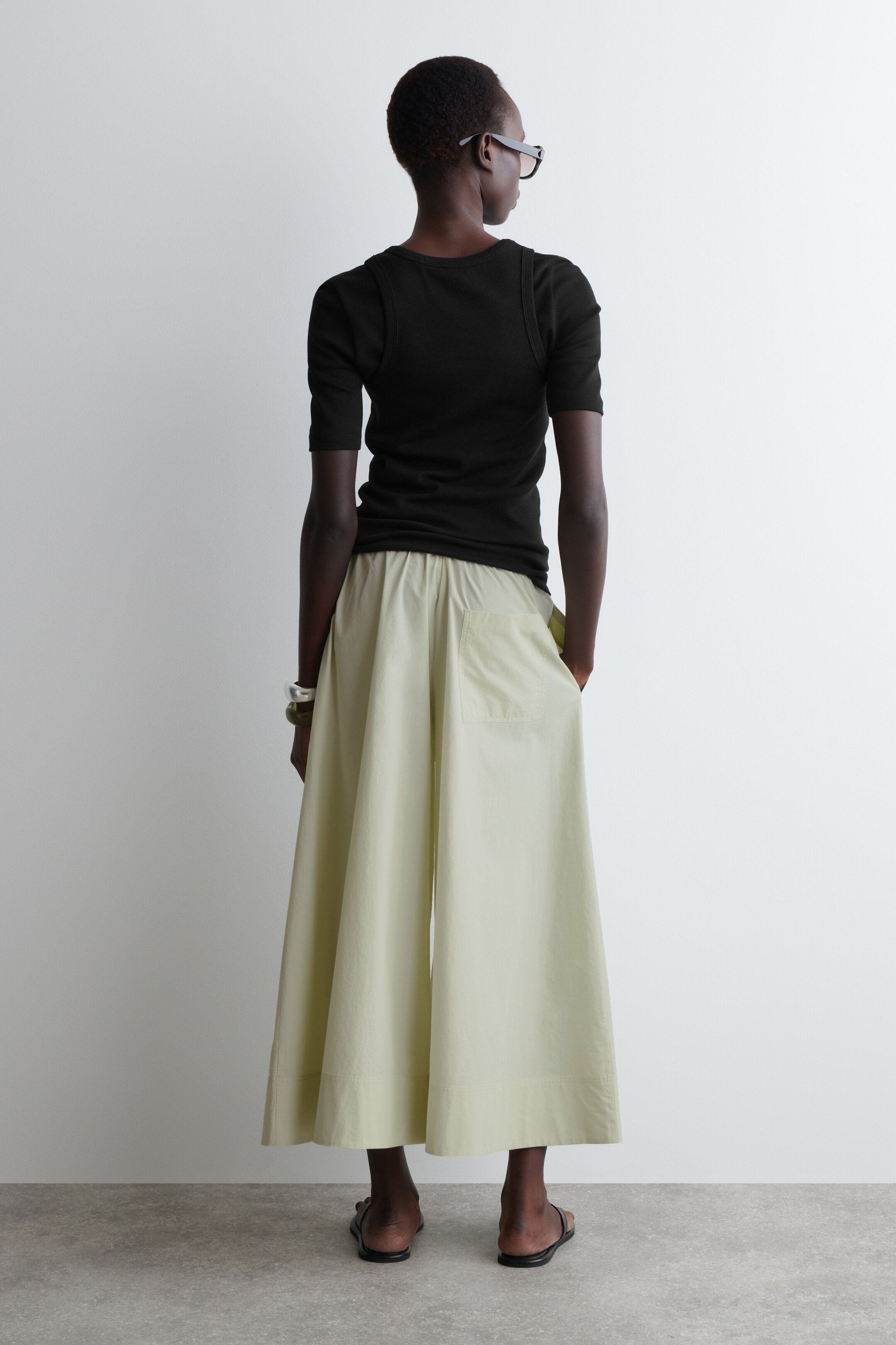 Ingrandisci l'immagine: VOLUMINOUS CULOTTES - LIGHT GREEN - DONNA | H&M CH 2