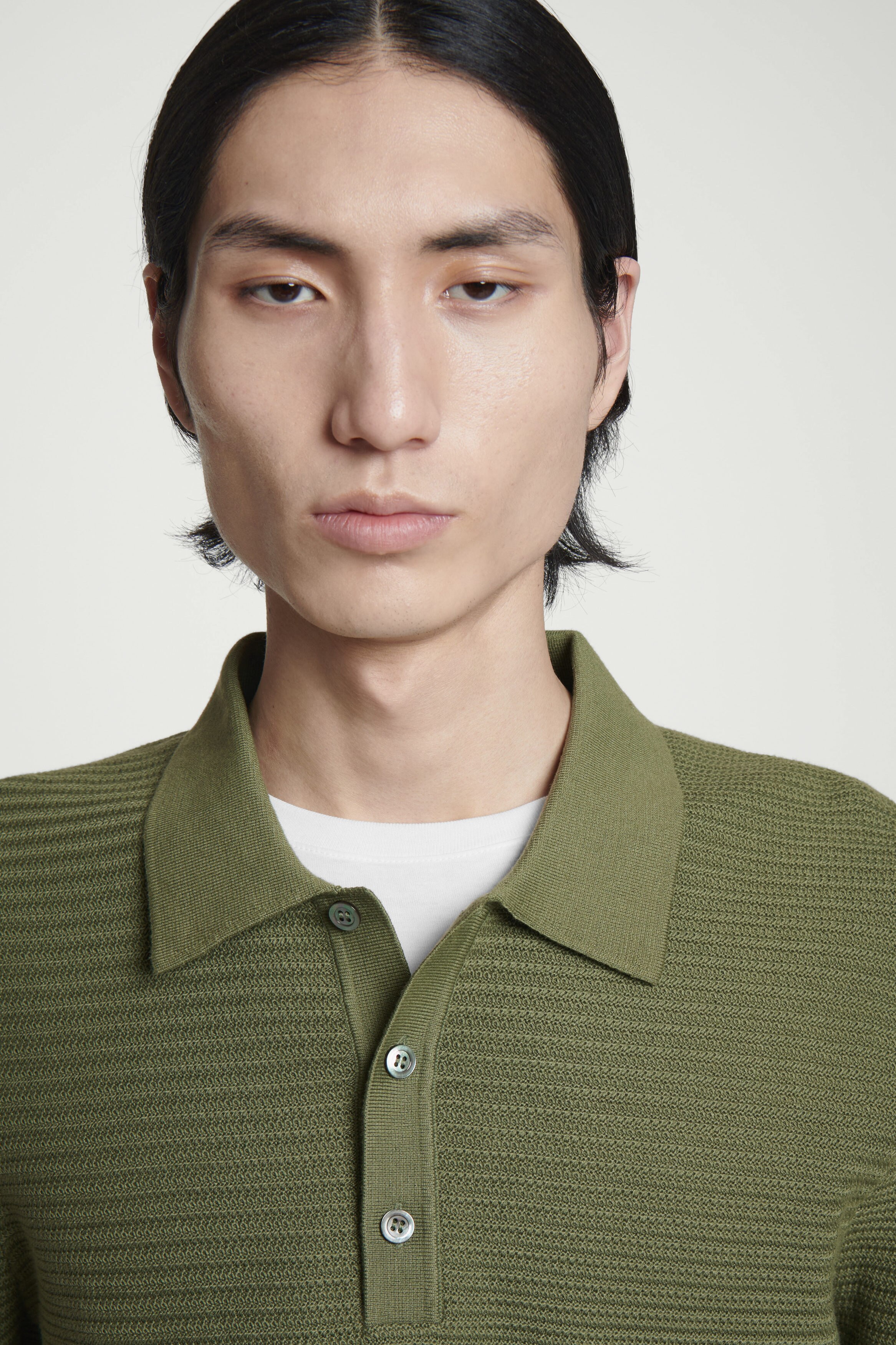 COS コス TEXTURED KNITTED POLO SHIRT ニット TEXTURED KNITTED COTTON POLO SHIRT - BLACK | COS US