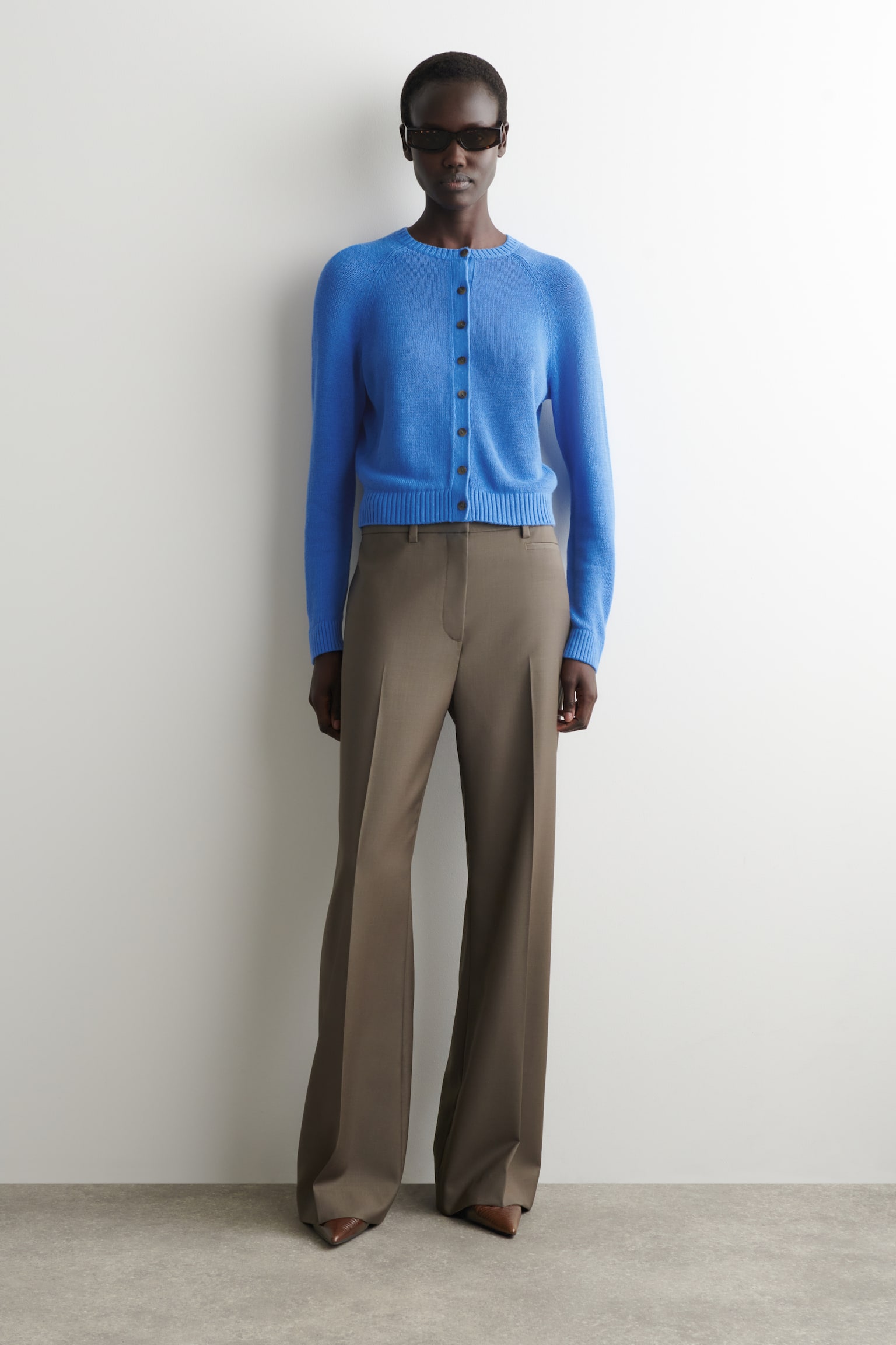 PLETENÝ LENOVÝ KARDIGAN - KOBALTOVĚ MODRÁ/BURGUNDY - 7