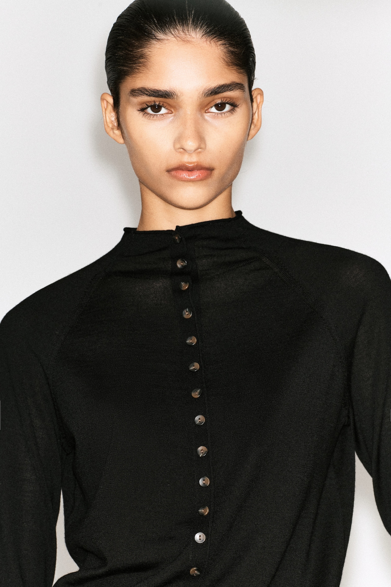 MERINO WOOL MOCK-NECK CARDIGAN — BLACK