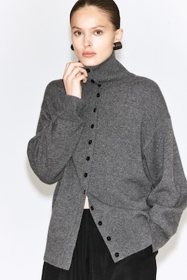 SCULPTED PURE CASHMERE MOCK-NECK CARDIGAN — GRAY MÉLANGE 6