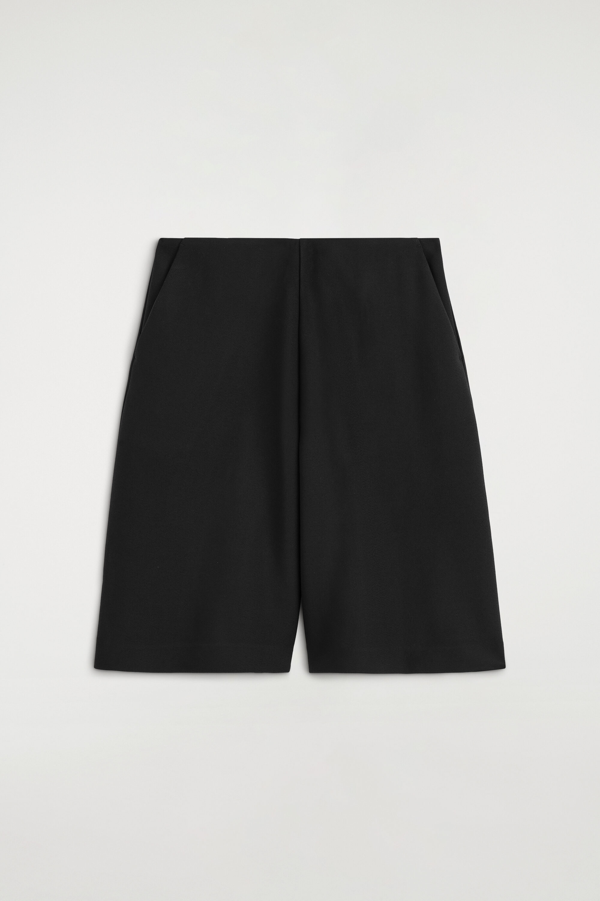 Crepe Wide-leg Shorts