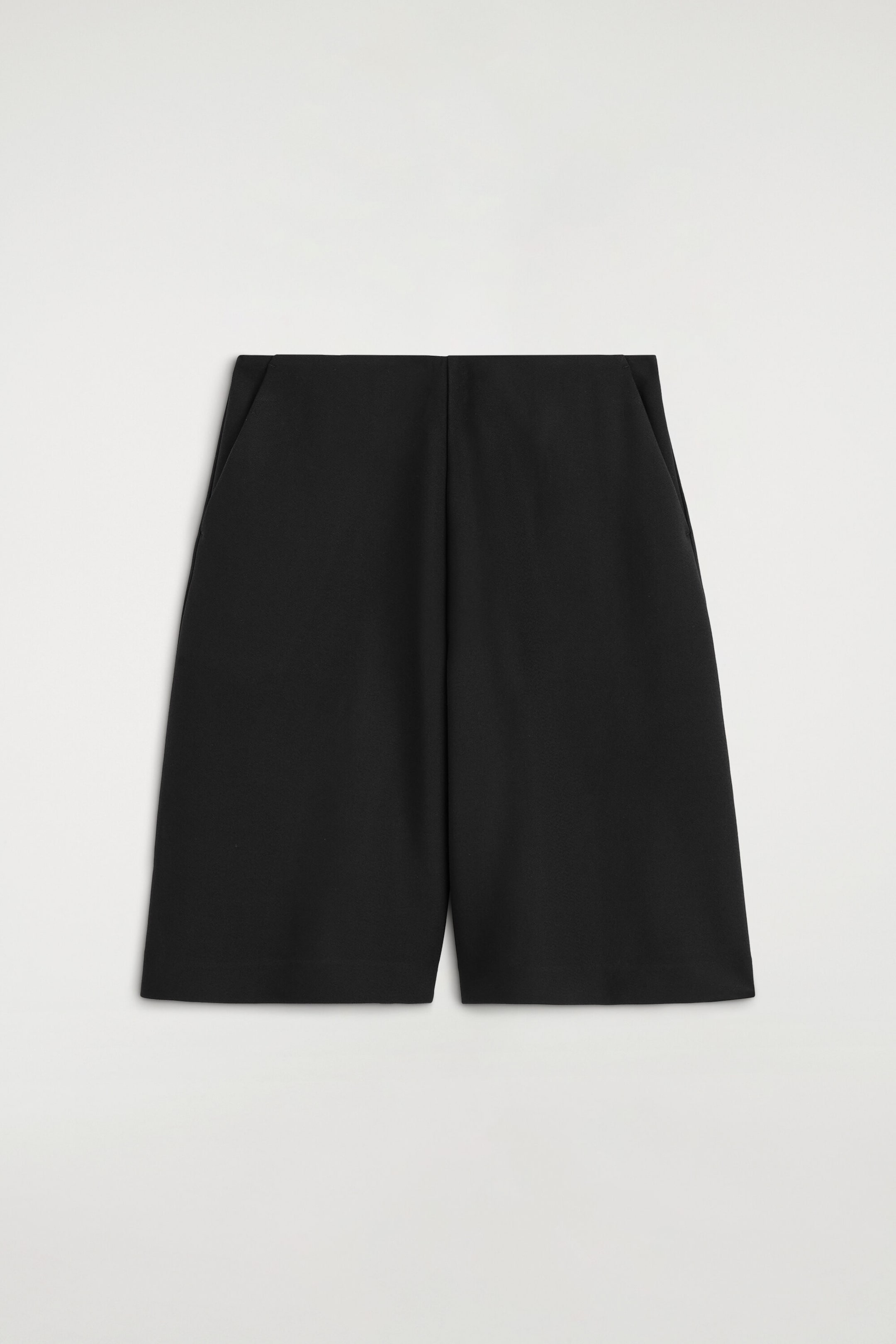 CREPE WIDE-LEG SHORTS