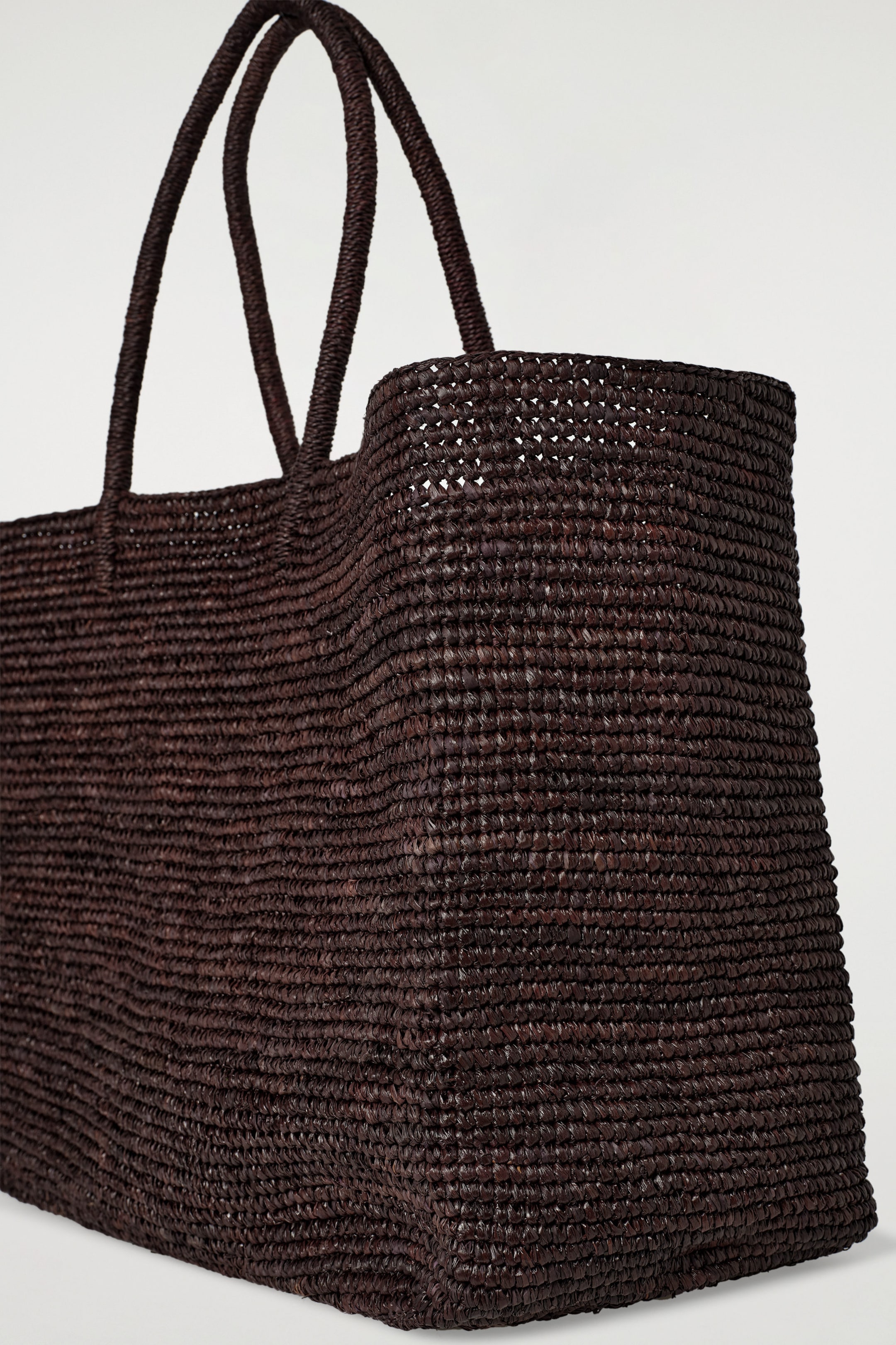 BORSA TOTE INTRECCIATA IN RAFIA