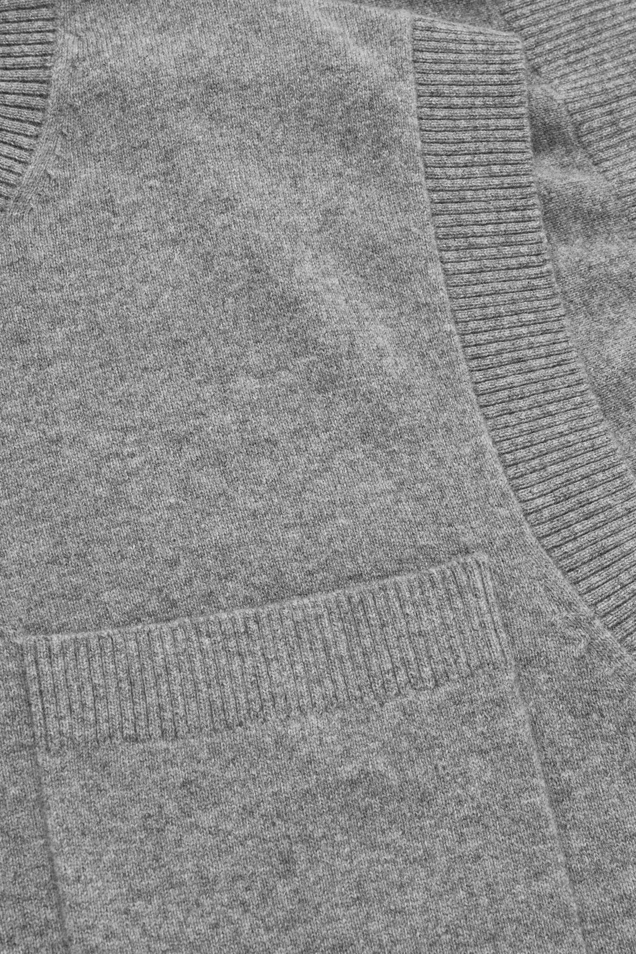 StillMedia/DescriptiveDetail